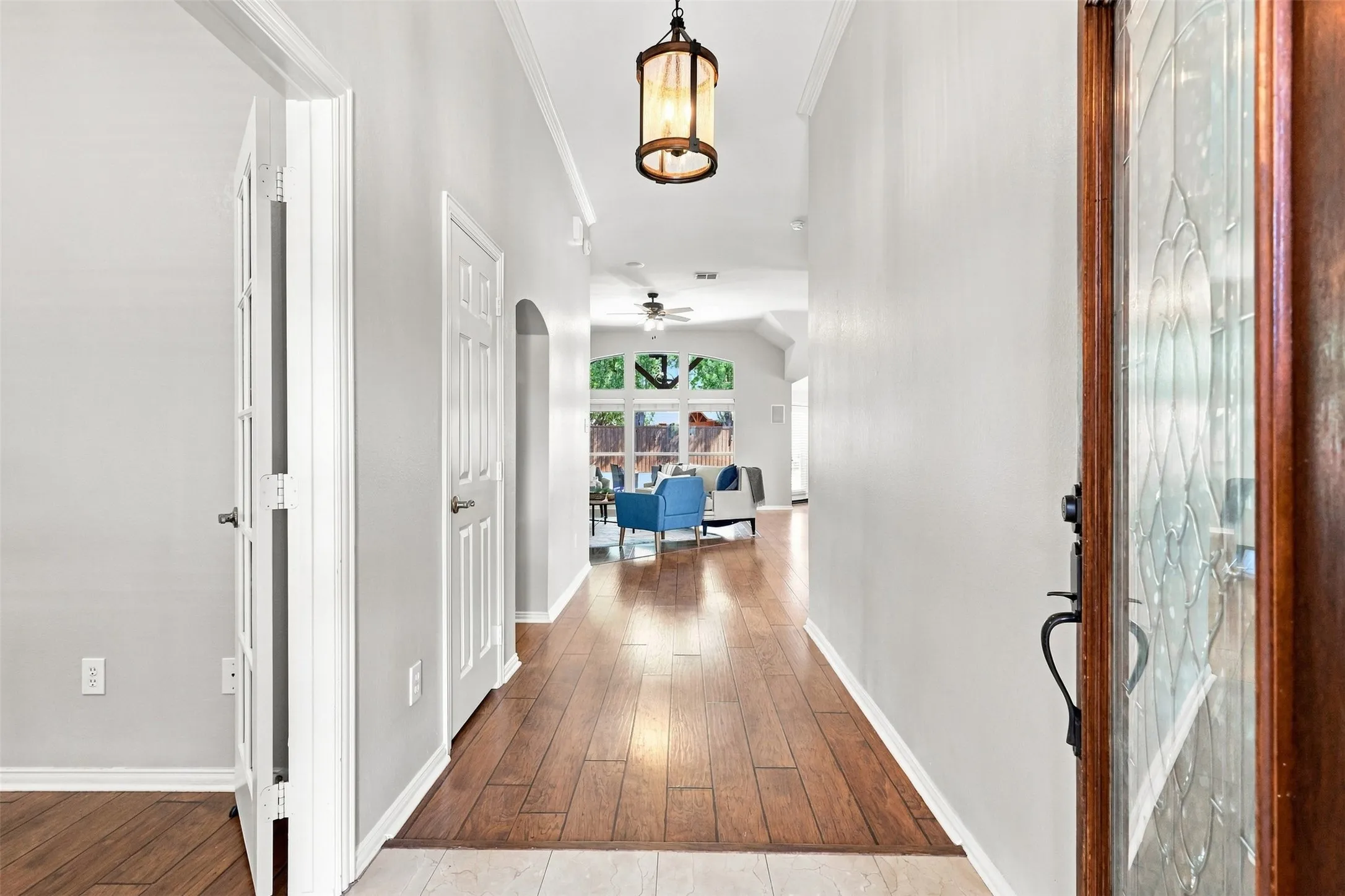 Single Family Residence For Sale in Collin County , 15004 Appaloosa Drive, Frisco, Texas 75035, 3 Bedroom, 2 Bathroom, 2 Garage spaces, 2,069 Sqft, built in 2004, mls#21371003, Real Estate Agent in Frisco, Homes For Sale in Collin county, Homes For Sale in Frisco, Realtor in Frisco Texas, Real Estate Brokerage Independent Realty Texas, Luminita Cordes Realtor