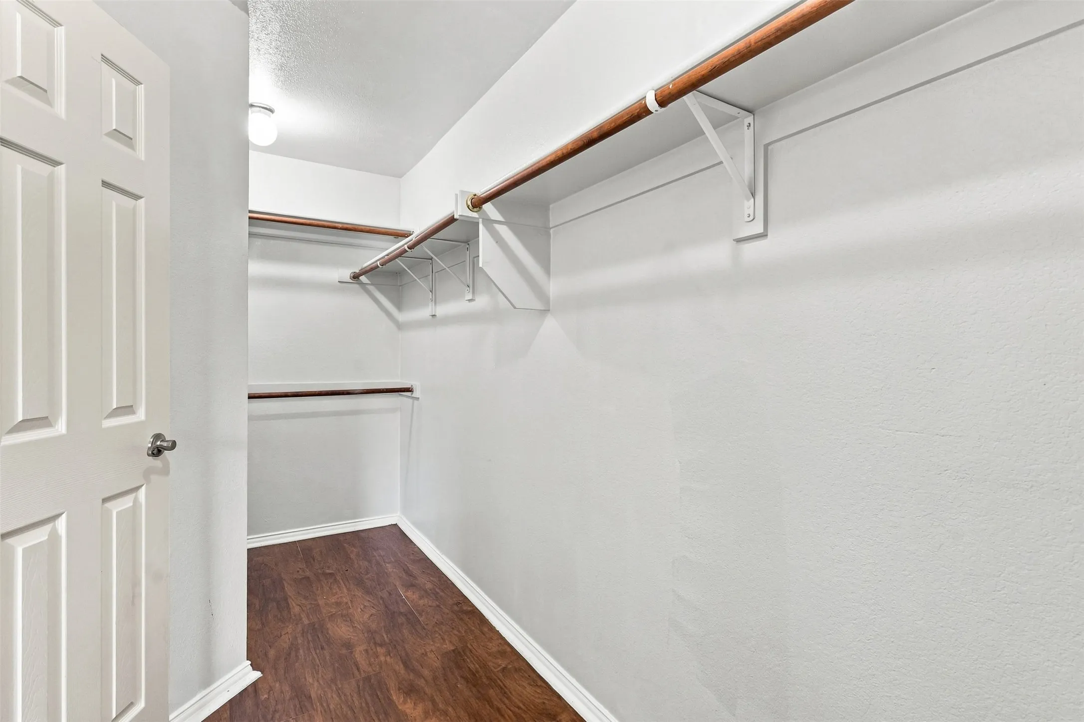Single Family Residence For Sale in Collin County , 15004 Appaloosa Drive, Frisco, Texas 75035, 3 Bedroom, 2 Bathroom, 2 Garage spaces, 2,069 Sqft, built in 2004, mls#21371003, Real Estate Agent in Frisco, Homes For Sale in Collin county, Homes For Sale in Frisco, Realtor in Frisco Texas, Real Estate Brokerage Independent Realty Texas, Luminita Cordes Realtor