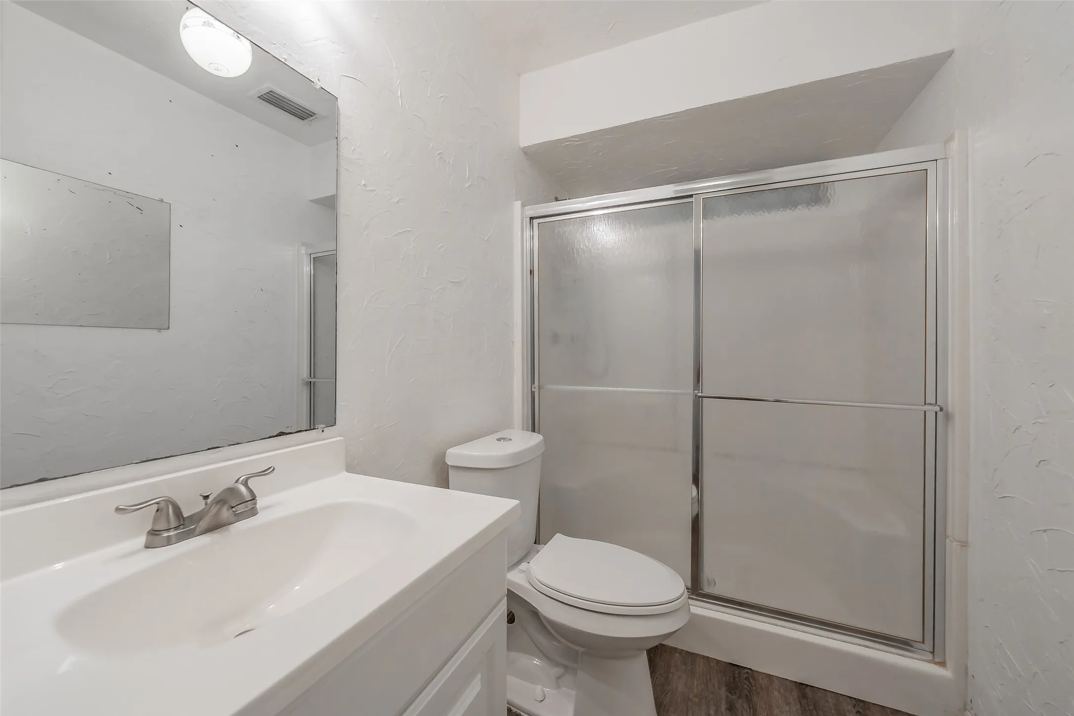 Single Family Residence For Sale in Dallas County , 1346 Winding Trail, Duncanville, Texas 75116, 3 Bedroom, 2 Bathroom, Garage spaces, 2,007 Sqft, built in 1961, mls#21371083, Real Estate Agent in Duncanville, Homes For Sale in Dallas county, Homes For Sale in Duncanville, Realtor in Duncanville Texas, Real Estate Brokerage Independent Realty Texas, Luminita Cordes Realtor