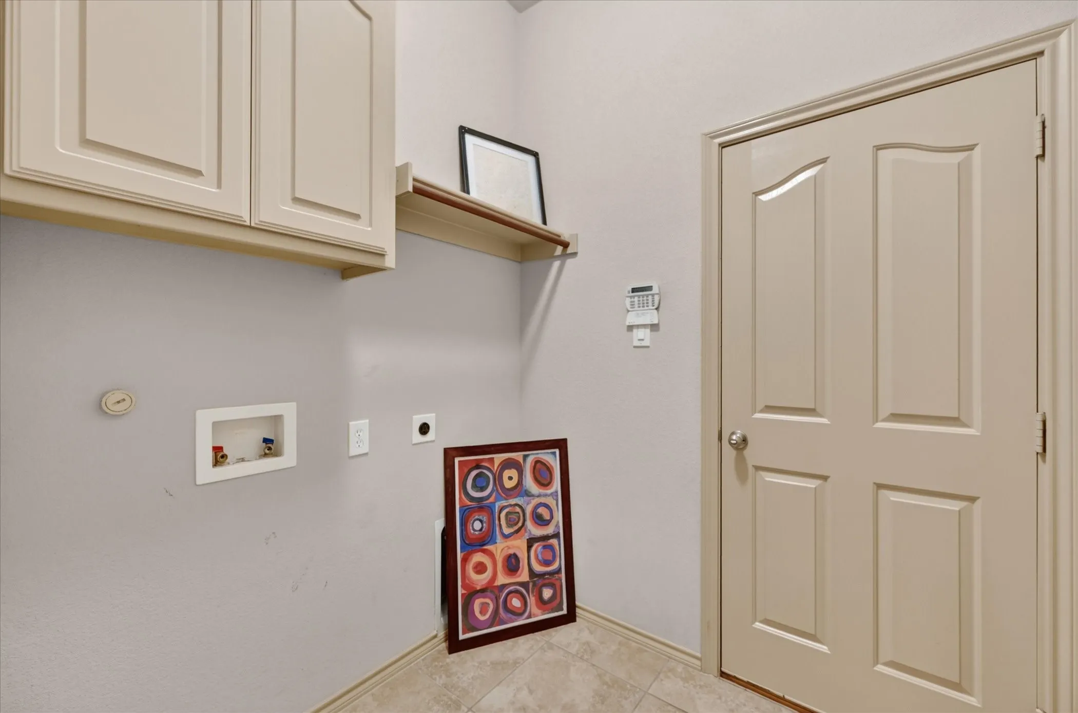 Single Family Residence For Sale in Tarrant County , 14 Lucas Lane, Edgecliff Village, Texas 76134, 4 Bedroom, 2 Bathroom, 2 Garage spaces, 2,416 Sqft, built in 2009, mls#21369635, Real Estate Agent in Edgecliff Village, Homes For Sale in Tarrant county, Homes For Sale in Edgecliff Village, Realtor in Edgecliff Village Texas, Real Estate Brokerage Independent Realty Texas, Luminita Cordes Realtor