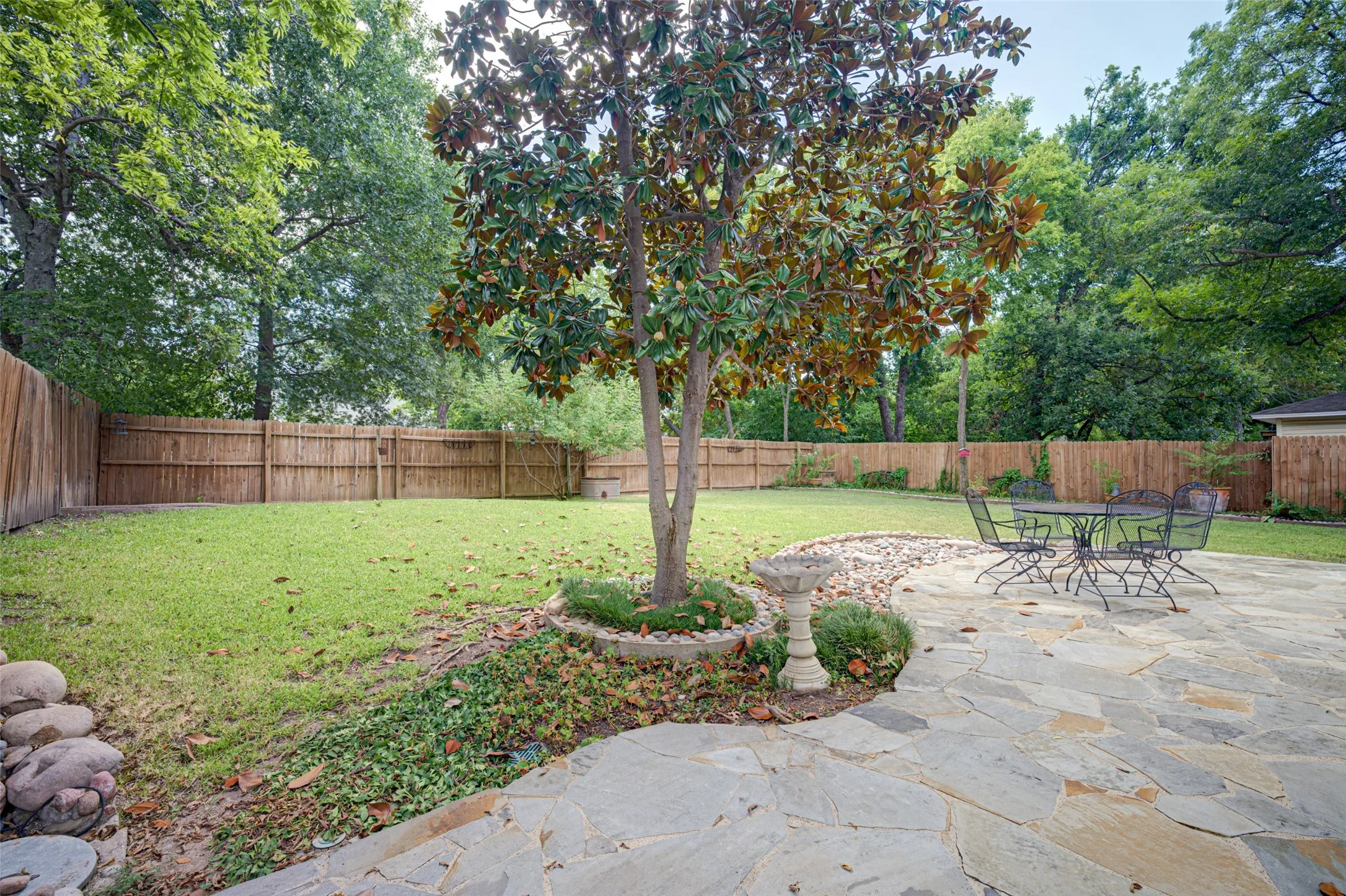 Single Family Residence For Sale in Collin County , 807 Barnes Street, Mc Kinney, Texas 75069, 3 Bedroom, 3 Bathroom, 2 Garage spaces, 2,706 Sqft, built in 2005, mls#21370370, Real Estate Agent in Mc Kinney, Homes For Sale in Collin county, Homes For Sale in Mc Kinney, Realtor in Mc Kinney Texas, Real Estate Brokerage Independent Realty Texas, Luminita Cordes Realtor
