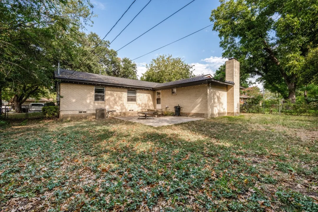 Single Family Residence For Sale in Dallas County , 13512 Challaburton Drive, Farmers Branch, Texas 75234, 4 Bedroom, 3 Bathroom, 2 Garage spaces, 1,566 Sqft, built in 1958, mls#21368211, Real Estate Agent in Farmers Branch, Homes For Sale in Dallas county, Homes For Sale in Farmers Branch, Realtor in Farmers Branch Texas, Real Estate Brokerage Independent Realty Texas, Luminita Cordes Realtor