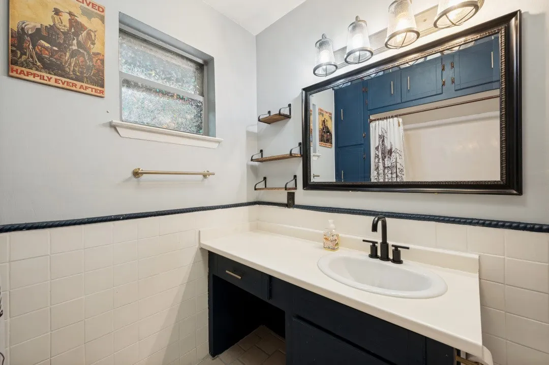 Single Family Residence For Sale in Dallas County , 13512 Challaburton Drive, Farmers Branch, Texas 75234, 4 Bedroom, 3 Bathroom, 2 Garage spaces, 1,566 Sqft, built in 1958, mls#21368211, Real Estate Agent in Farmers Branch, Homes For Sale in Dallas county, Homes For Sale in Farmers Branch, Realtor in Farmers Branch Texas, Real Estate Brokerage Independent Realty Texas, Luminita Cordes Realtor