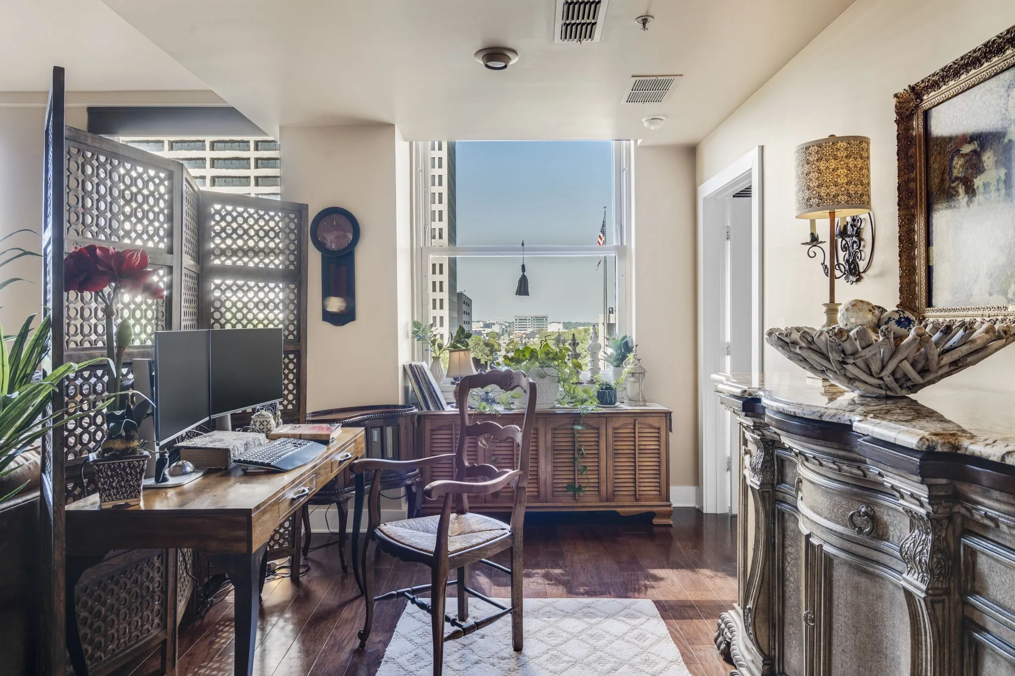 Condominium For Sale in Tarrant County , 411 W 7th Street 405, Fort Worth, Texas 76102, 1 Bedroom, 2 Bathroom, Garage spaces, 1,122 Sqft, built in 1921, mls#21369826, Real Estate Agent in Fort Worth, Homes For Sale in Tarrant county, Homes For Sale in Fort Worth, Realtor in Fort Worth Texas, Real Estate Brokerage Independent Realty Texas, Luminita Cordes Realtor