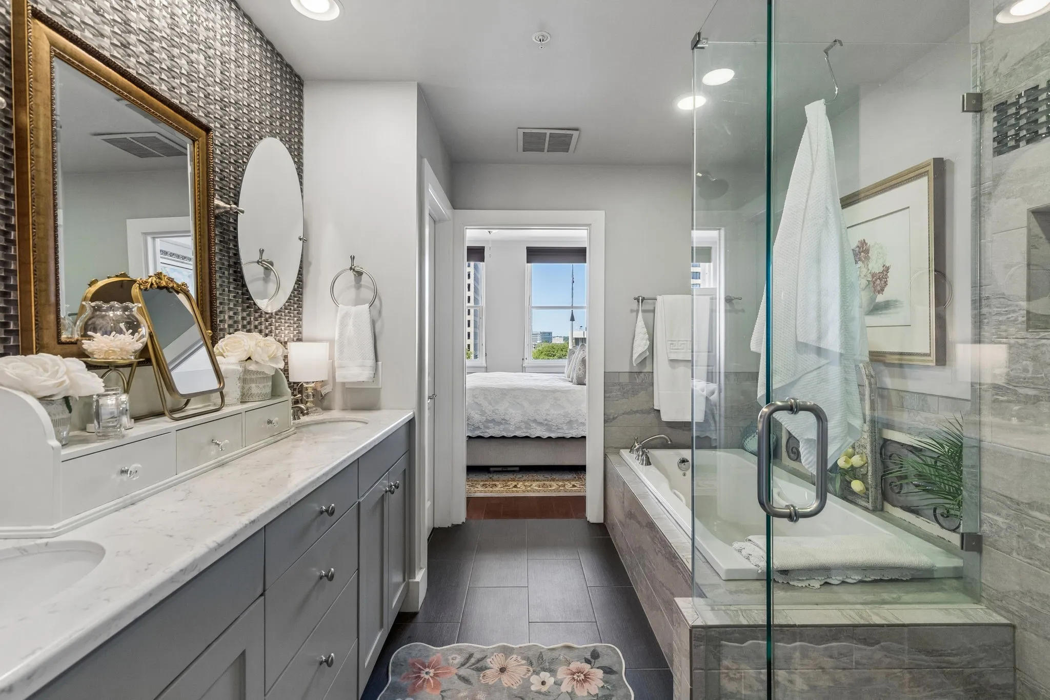 Condominium For Sale in Tarrant County , 411 W 7th Street 405, Fort Worth, Texas 76102, 1 Bedroom, 2 Bathroom, Garage spaces, 1,122 Sqft, built in 1921, mls#21369826, Real Estate Agent in Fort Worth, Homes For Sale in Tarrant county, Homes For Sale in Fort Worth, Realtor in Fort Worth Texas, Real Estate Brokerage Independent Realty Texas, Luminita Cordes Realtor