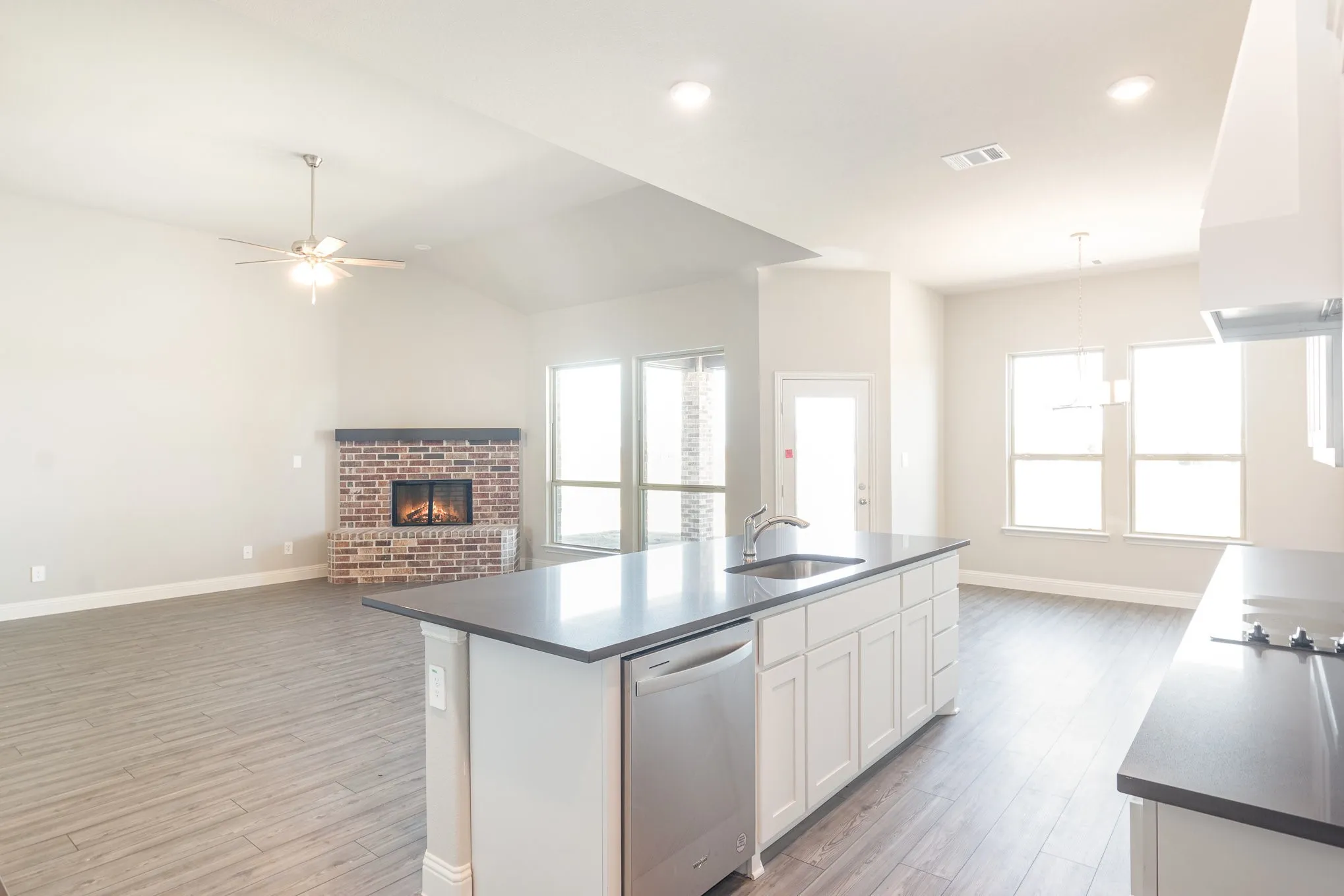 Single Family Residence For Rent in Dallas County , 720 Candace Drive, De Soto, Texas 75115, 4 Bedroom, 3 Bathroom, 3 Garage spaces, 2,666 Sqft, built in 2026, mls#21371133, Real Estate Agent in De Soto, Homes For Rent in Dallas county, Homes For Rent in De Soto, Realtor in De Soto Texas, Real Estate Brokerage Independent Realty Texas, Luminita Cordes Realtor