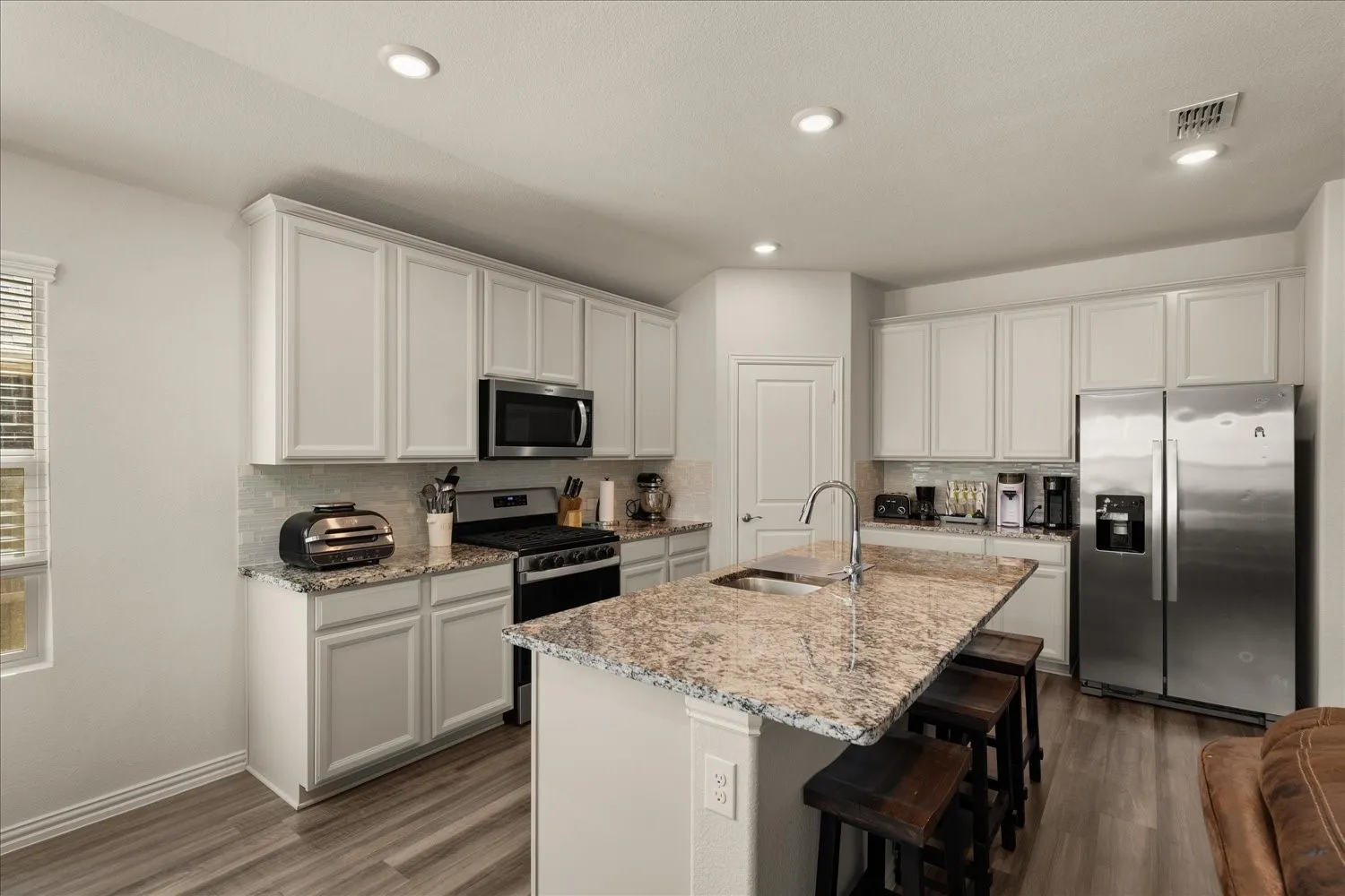Single Family Residence For Sale in Collin County , 756 Cascade Lane, Princeton, Texas 75407, 4 Bedroom, 3 Bathroom, 2 Garage spaces, 2,263 Sqft, built in 2020, mls#21371123, Real Estate Agent in Princeton, Homes For Sale in Collin county, Homes For Sale in Princeton, Realtor in Princeton Texas, Real Estate Brokerage Independent Realty Texas, Luminita Cordes Realtor