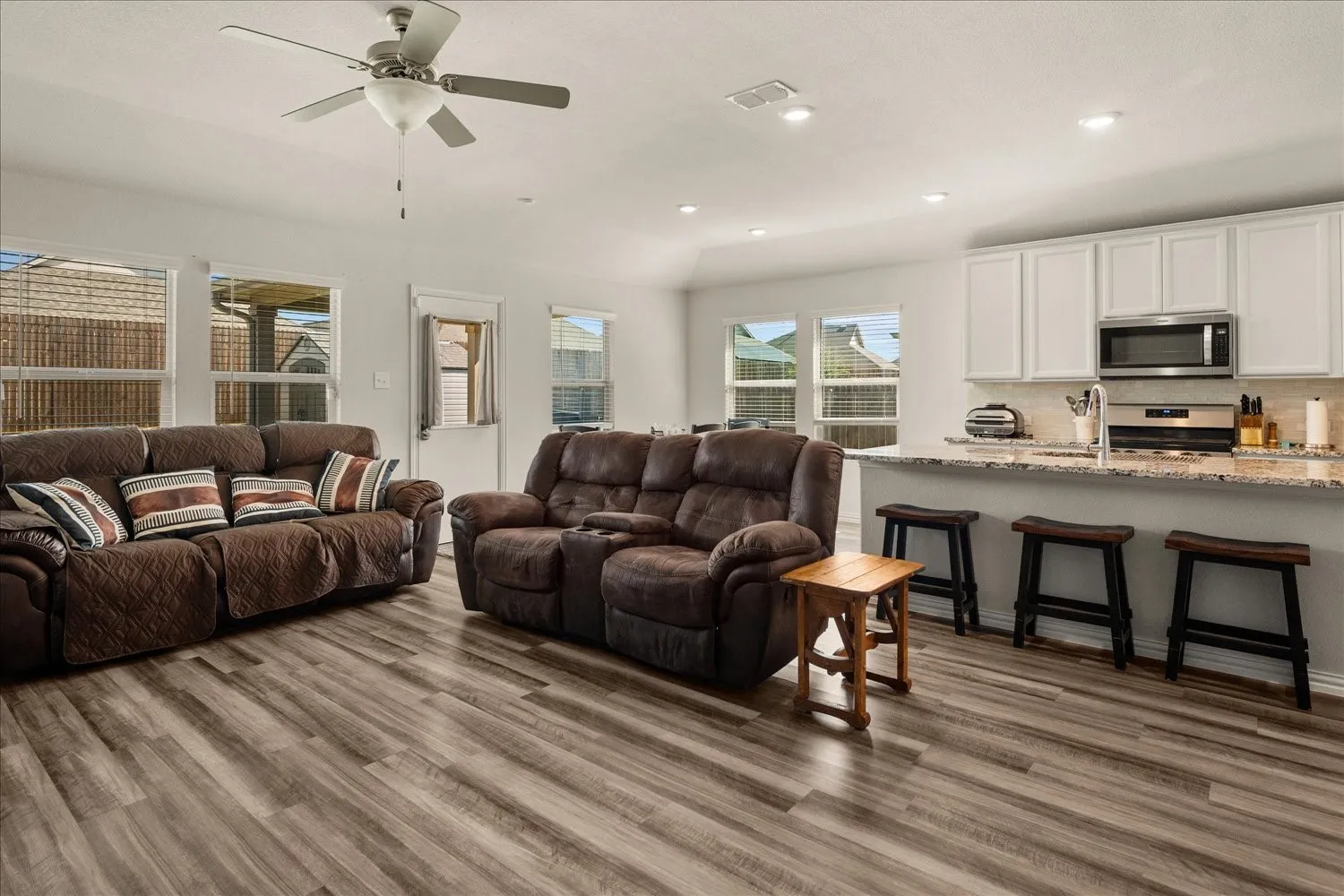 Single Family Residence For Sale in Collin County , 756 Cascade Lane, Princeton, Texas 75407, 4 Bedroom, 3 Bathroom, 2 Garage spaces, 2,263 Sqft, built in 2020, mls#21371123, Real Estate Agent in Princeton, Homes For Sale in Collin county, Homes For Sale in Princeton, Realtor in Princeton Texas, Real Estate Brokerage Independent Realty Texas, Luminita Cordes Realtor