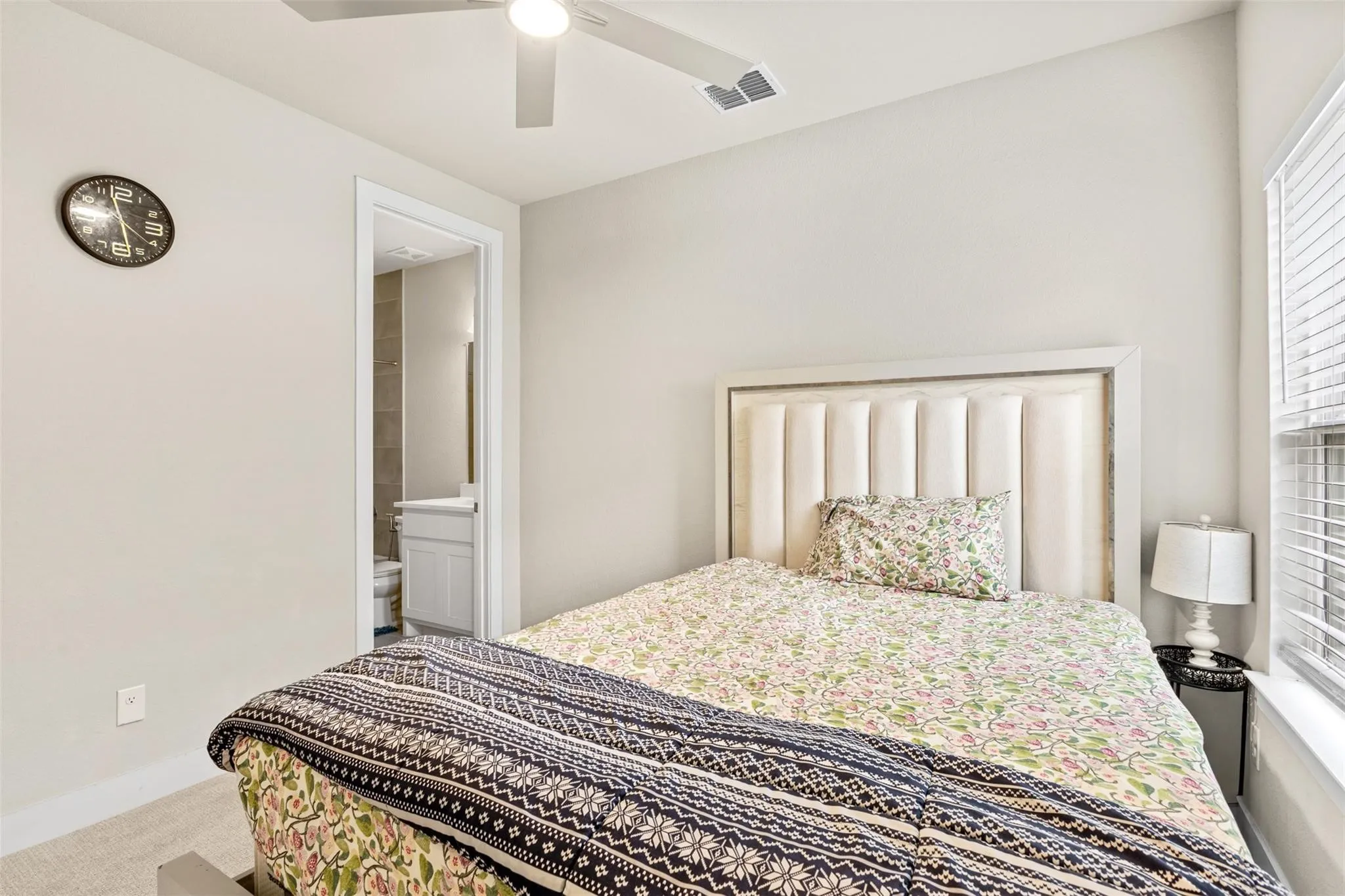 Single Family Residence For Sale in Dallas County , 5839 Heatherwood Loop, Sachse, Texas 75048, 4 Bedroom, 3 Bathroom, 3 Garage spaces, 2,633 Sqft, built in 2022, mls#21368440, Real Estate Agent in Sachse, Homes For Sale in Dallas county, Homes For Sale in Sachse, Realtor in Sachse Texas, Real Estate Brokerage Independent Realty Texas, Luminita Cordes Realtor