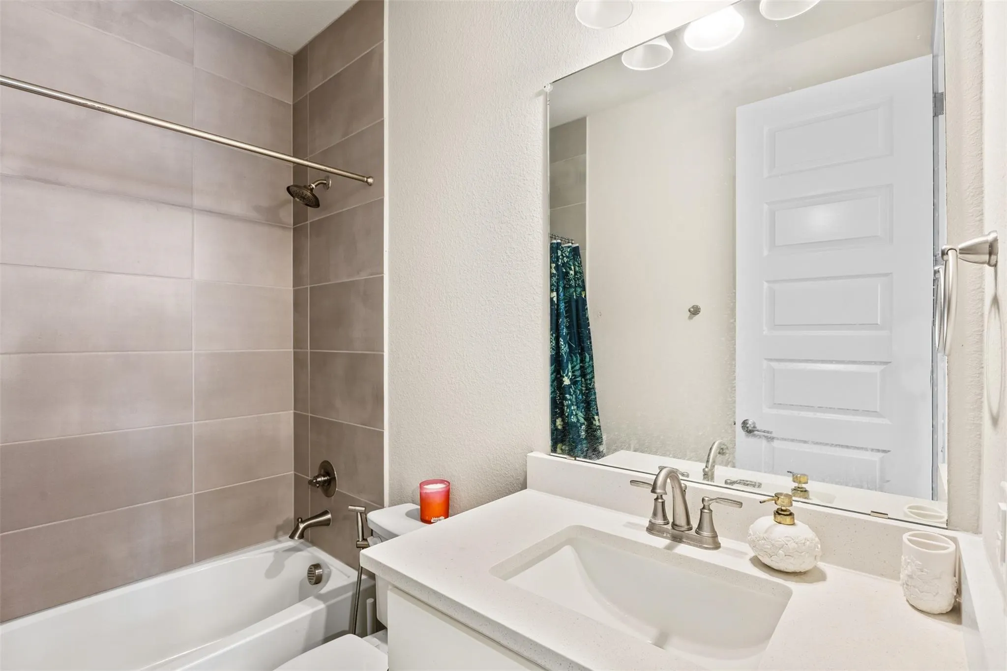 Single Family Residence For Sale in Dallas County , 5839 Heatherwood Loop, Sachse, Texas 75048, 4 Bedroom, 3 Bathroom, 3 Garage spaces, 2,633 Sqft, built in 2022, mls#21368440, Real Estate Agent in Sachse, Homes For Sale in Dallas county, Homes For Sale in Sachse, Realtor in Sachse Texas, Real Estate Brokerage Independent Realty Texas, Luminita Cordes Realtor