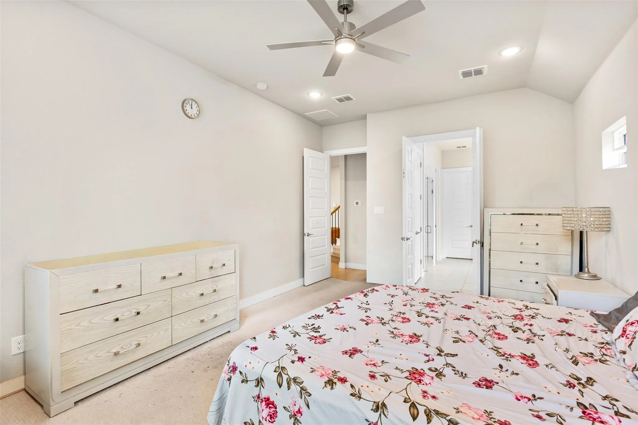 Single Family Residence For Sale in Dallas County , 5839 Heatherwood Loop, Sachse, Texas 75048, 4 Bedroom, 3 Bathroom, 3 Garage spaces, 2,633 Sqft, built in 2022, mls#21368440, Real Estate Agent in Sachse, Homes For Sale in Dallas county, Homes For Sale in Sachse, Realtor in Sachse Texas, Real Estate Brokerage Independent Realty Texas, Luminita Cordes Realtor