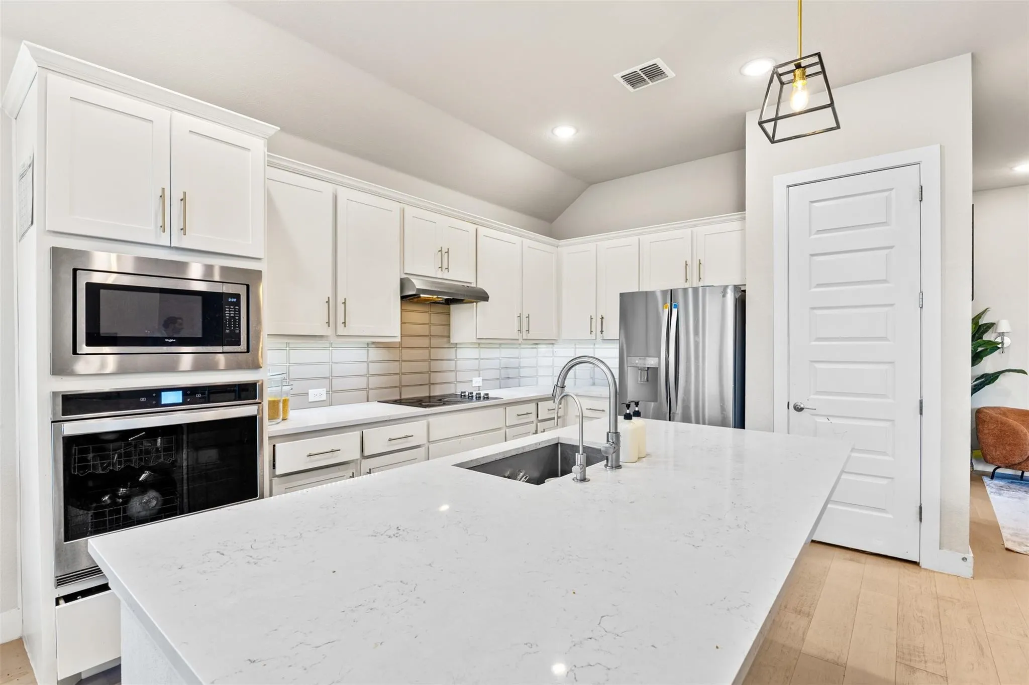 Single Family Residence For Sale in Dallas County , 5839 Heatherwood Loop, Sachse, Texas 75048, 4 Bedroom, 3 Bathroom, 3 Garage spaces, 2,633 Sqft, built in 2022, mls#21368440, Real Estate Agent in Sachse, Homes For Sale in Dallas county, Homes For Sale in Sachse, Realtor in Sachse Texas, Real Estate Brokerage Independent Realty Texas, Luminita Cordes Realtor