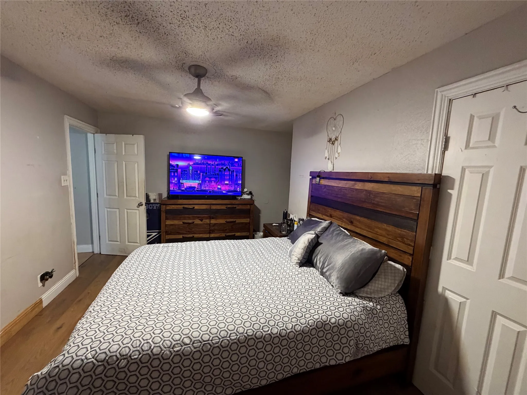 Single Family Residence For Sale in Dallas County , 1333 Springlake Drive, Dallas, Texas 75217, 4 Bedroom, 2 Bathroom, Garage spaces, 2,001 Sqft, built in 1955, mls#21371046, Real Estate Agent in Dallas, Homes For Sale in Dallas county, Homes For Sale in Dallas, Realtor in Dallas Texas, Real Estate Brokerage Independent Realty Texas, Luminita Cordes Realtor