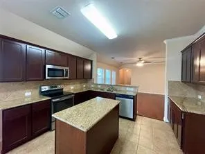 Single Family Residence For Rent in Denton County , 8924 Wild Rose Lane, Cross Roads, Texas 76227, 3 Bedroom, 2 Bathroom, 2 Garage spaces, 1,378 Sqft, built in 2012, mls#21371143, Real Estate Agent in Cross Roads, Homes For Rent in Denton county, Homes For Rent in Cross Roads, Realtor in Cross Roads Texas, Real Estate Brokerage Independent Realty Texas, Luminita Cordes Realtor