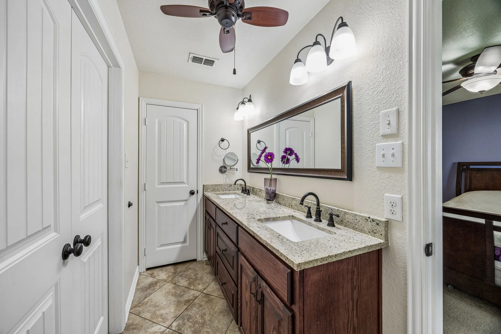 Primary Ensuite Bath