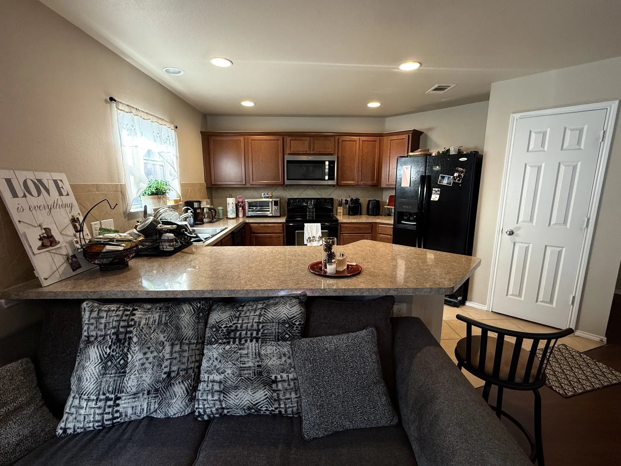 Single Family Residence For Sale in Dallas County , 1331 Newton Drive, Cedar Hill, Texas 75104, 3 Bedroom, 2 Bathroom, 2 Garage spaces, 1,614 Sqft, built in 2010, mls#21369288, Real Estate Agent in Cedar Hill, Homes For Sale in Dallas county, Homes For Sale in Cedar Hill, Realtor in Cedar Hill Texas, Real Estate Brokerage Independent Realty Texas, Luminita Cordes Realtor