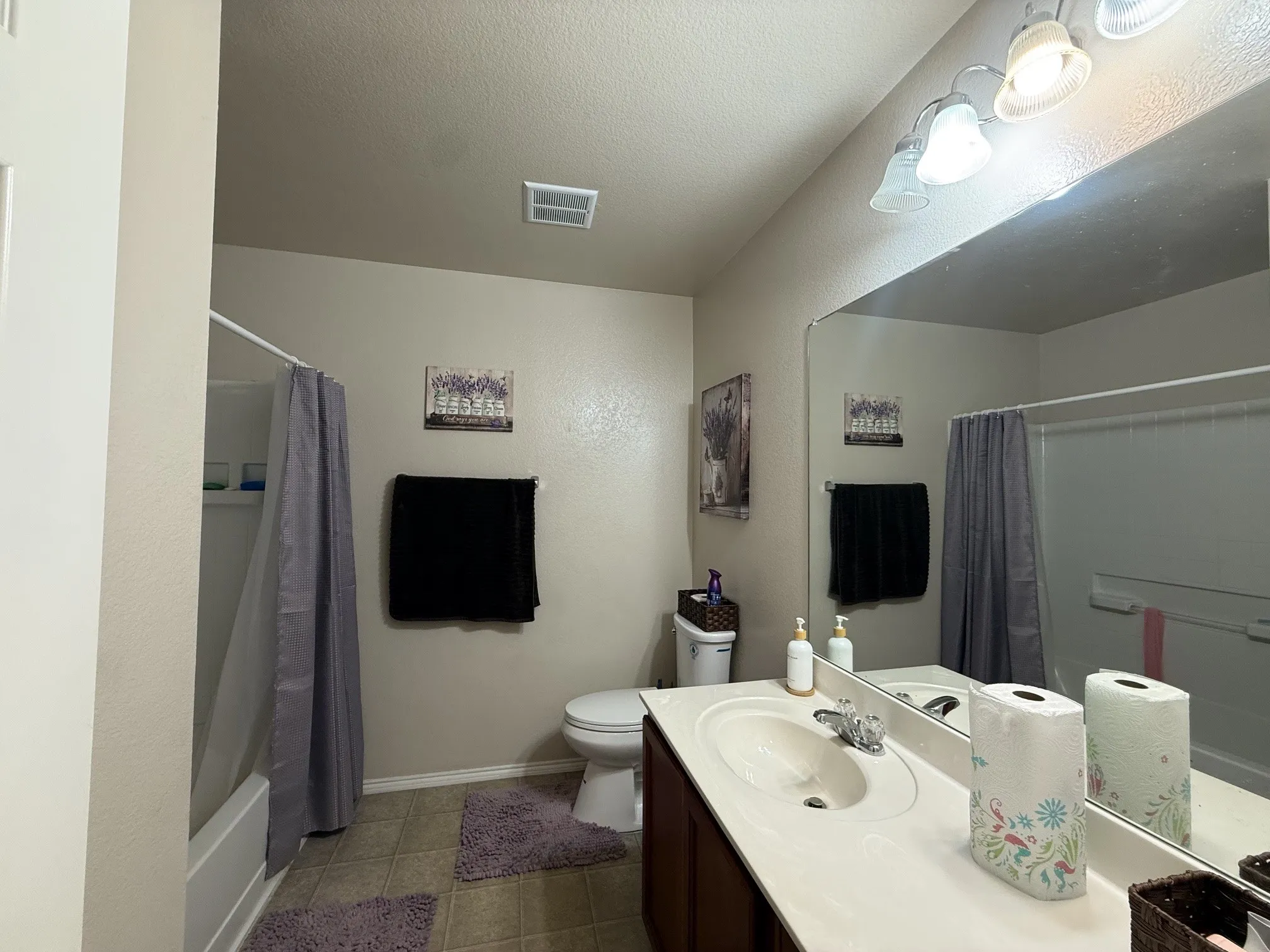 Single Family Residence For Sale in Dallas County , 1331 Newton Drive, Cedar Hill, Texas 75104, 3 Bedroom, 2 Bathroom, 2 Garage spaces, 1,614 Sqft, built in 2010, mls#21369288, Real Estate Agent in Cedar Hill, Homes For Sale in Dallas county, Homes For Sale in Cedar Hill, Realtor in Cedar Hill Texas, Real Estate Brokerage Independent Realty Texas, Luminita Cordes Realtor