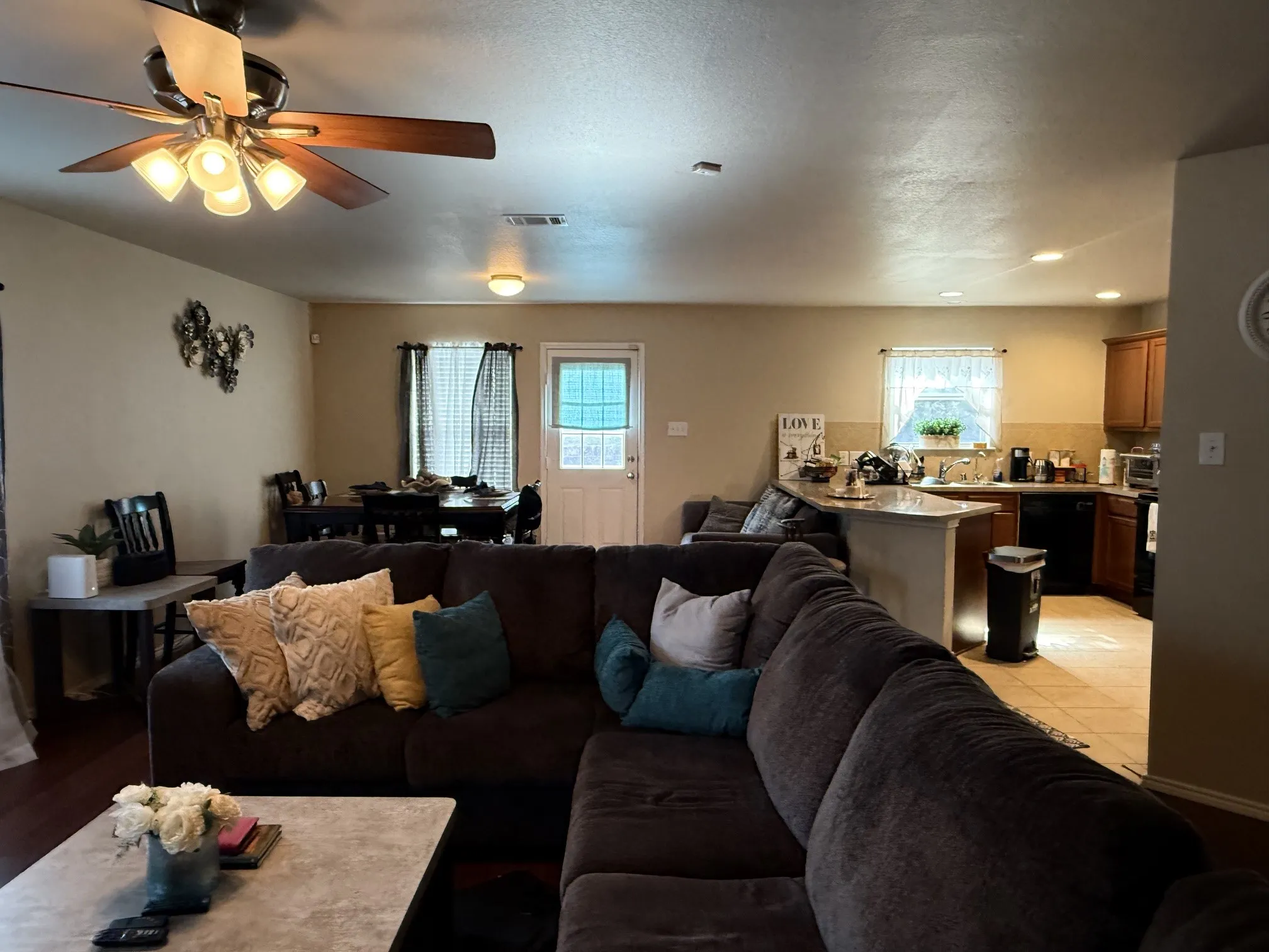 Single Family Residence For Sale in Dallas County , 1331 Newton Drive, Cedar Hill, Texas 75104, 3 Bedroom, 2 Bathroom, 2 Garage spaces, 1,614 Sqft, built in 2010, mls#21369288, Real Estate Agent in Cedar Hill, Homes For Sale in Dallas county, Homes For Sale in Cedar Hill, Realtor in Cedar Hill Texas, Real Estate Brokerage Independent Realty Texas, Luminita Cordes Realtor