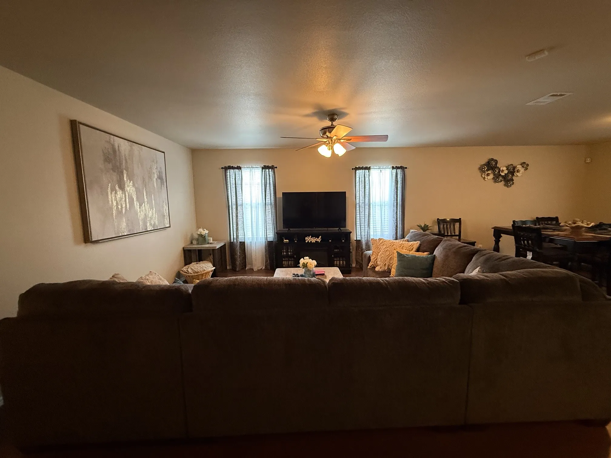 Single Family Residence For Sale in Dallas County , 1331 Newton Drive, Cedar Hill, Texas 75104, 3 Bedroom, 2 Bathroom, 2 Garage spaces, 1,614 Sqft, built in 2010, mls#21369288, Real Estate Agent in Cedar Hill, Homes For Sale in Dallas county, Homes For Sale in Cedar Hill, Realtor in Cedar Hill Texas, Real Estate Brokerage Independent Realty Texas, Luminita Cordes Realtor