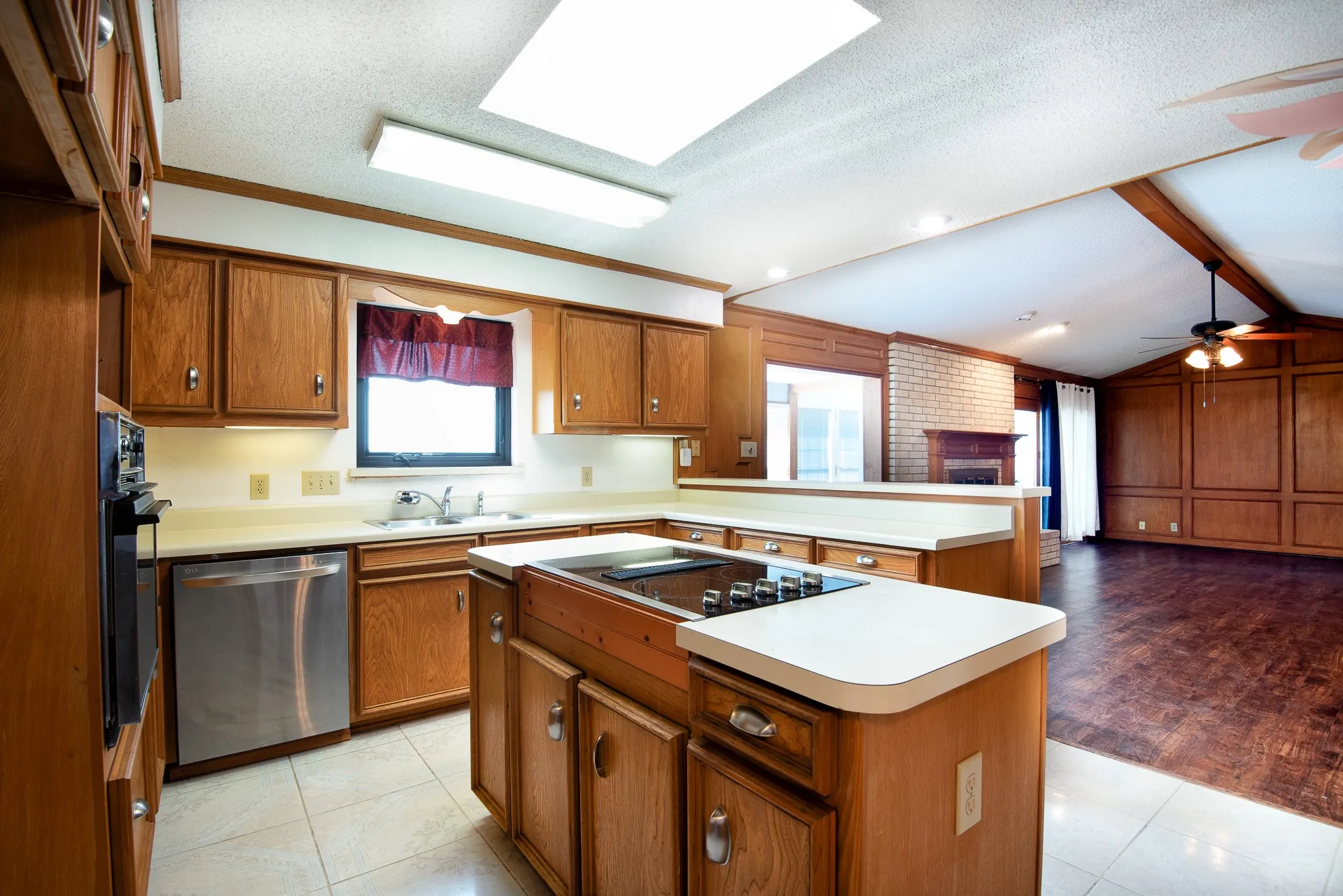 Kitchen / Island