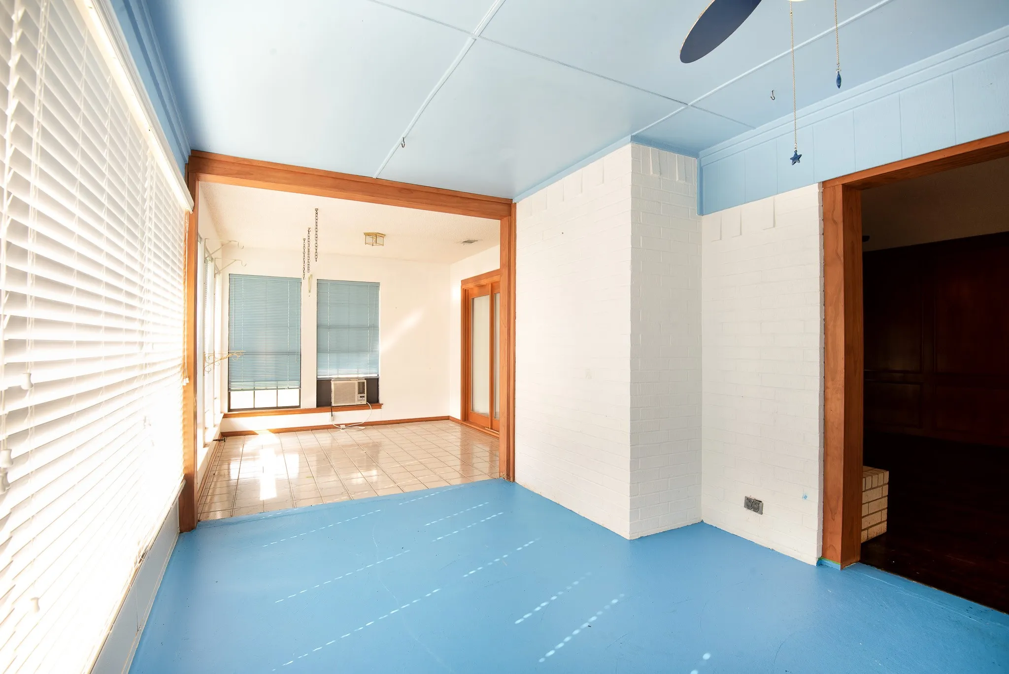 Spacious Sunroom - Actual View