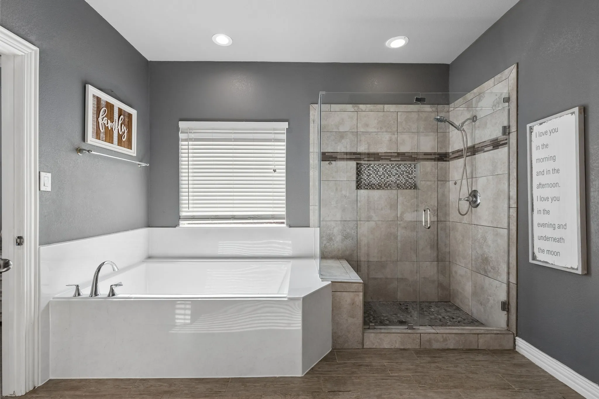 Single Family Residence For Sale in Collin County , 6328 Creek Bluff Court, Sachse, Texas 75048, 5 Bedroom, 3 Bathroom, 3 Garage spaces, 3,340 Sqft, built in 2003, mls#21370846, Real Estate Agent in Sachse, Homes For Sale in Collin county, Homes For Sale in Sachse, Realtor in Sachse Texas, Real Estate Brokerage Independent Realty Texas, Luminita Cordes Realtor