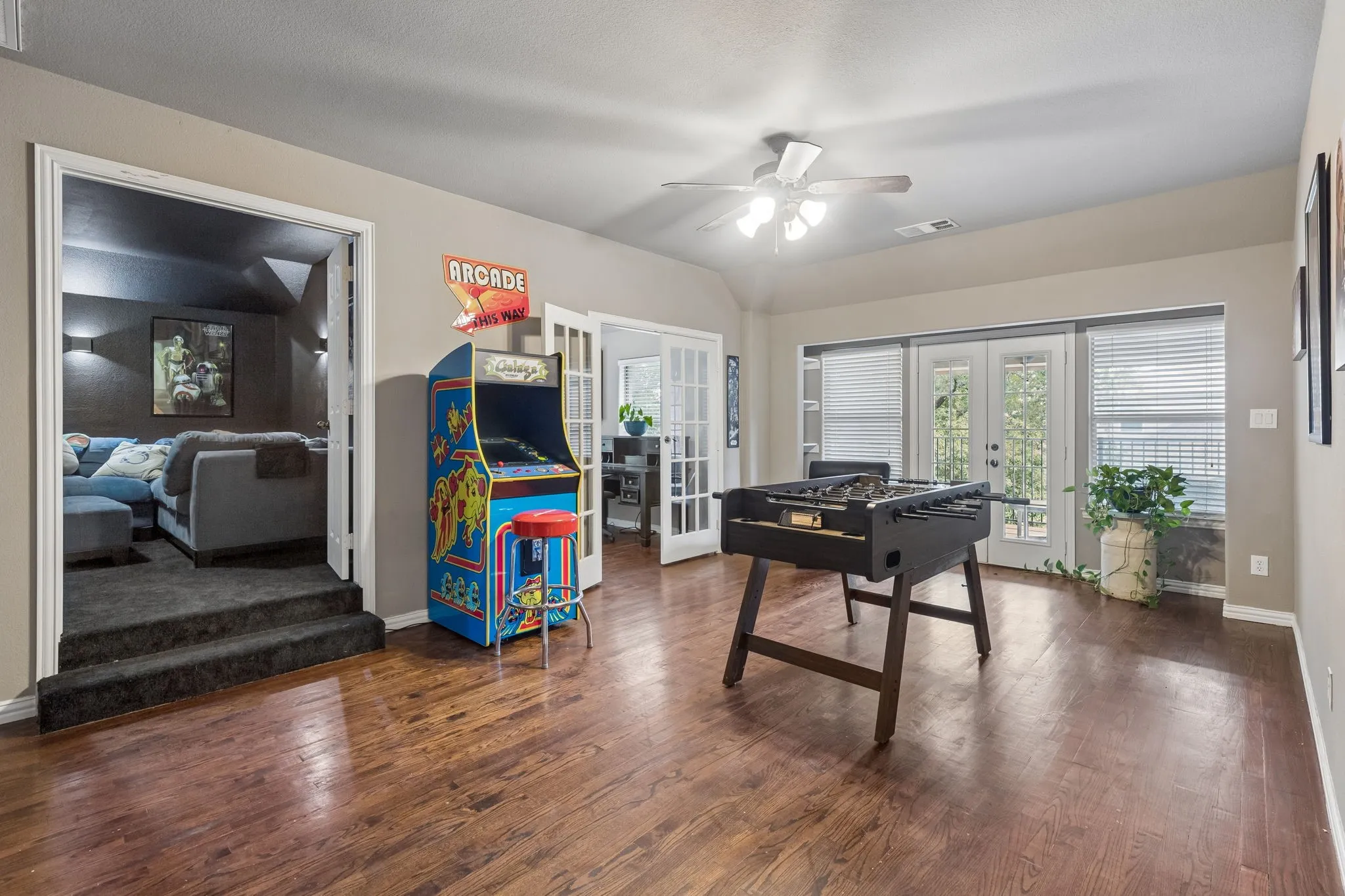 Single Family Residence For Sale in Collin County , 6328 Creek Bluff Court, Sachse, Texas 75048, 5 Bedroom, 3 Bathroom, 3 Garage spaces, 3,340 Sqft, built in 2003, mls#21370846, Real Estate Agent in Sachse, Homes For Sale in Collin county, Homes For Sale in Sachse, Realtor in Sachse Texas, Real Estate Brokerage Independent Realty Texas, Luminita Cordes Realtor