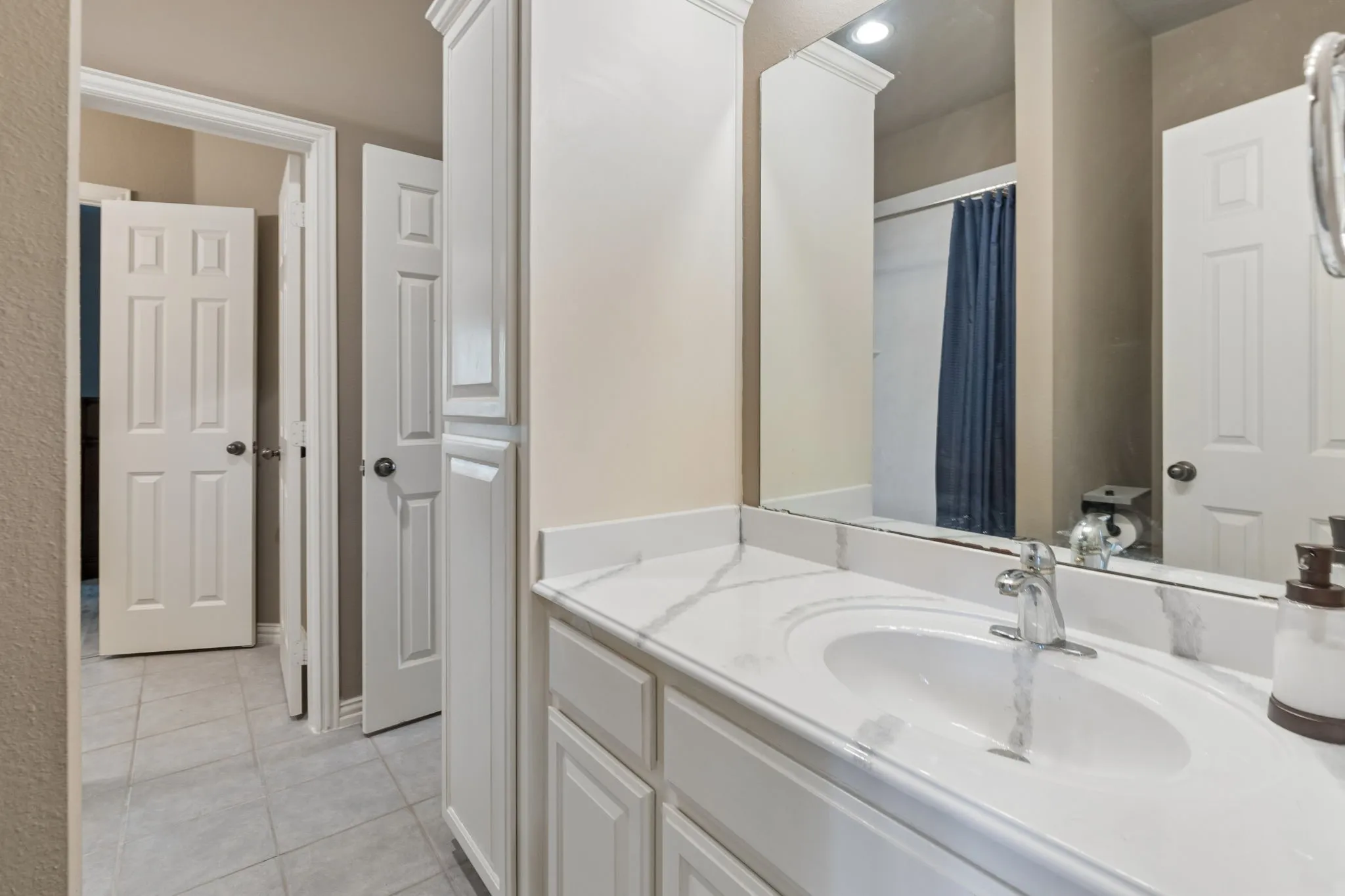 Single Family Residence For Sale in Collin County , 6328 Creek Bluff Court, Sachse, Texas 75048, 5 Bedroom, 3 Bathroom, 3 Garage spaces, 3,340 Sqft, built in 2003, mls#21370846, Real Estate Agent in Sachse, Homes For Sale in Collin county, Homes For Sale in Sachse, Realtor in Sachse Texas, Real Estate Brokerage Independent Realty Texas, Luminita Cordes Realtor