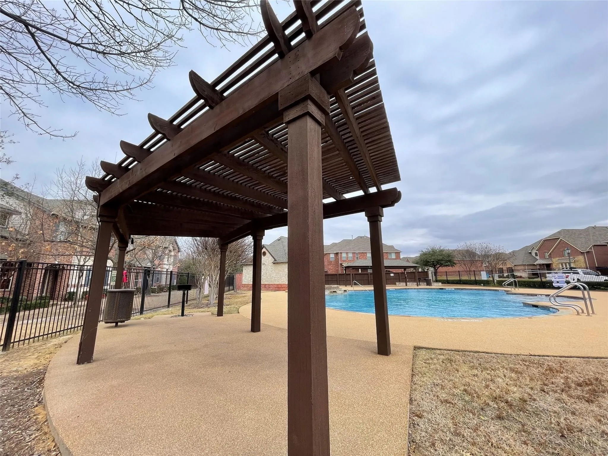 Townhouse For Rent in Denton County , 1605 Black Duck Terrace F, Carrollton, Texas 75010, 3 Bedroom, 3 Bathroom, 2 Garage spaces, 1,947 Sqft, built in 2010, mls#21371162, Real Estate Agent in Carrollton, Homes For Rent in Denton county, Homes For Rent in Carrollton, Realtor in Carrollton Texas, Real Estate Brokerage Independent Realty Texas, Luminita Cordes Realtor