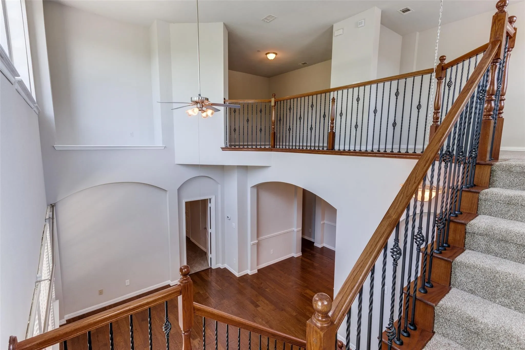 Townhouse For Rent in Denton County , 1605 Black Duck Terrace F, Carrollton, Texas 75010, 3 Bedroom, 3 Bathroom, 2 Garage spaces, 1,947 Sqft, built in 2010, mls#21371162, Real Estate Agent in Carrollton, Homes For Rent in Denton county, Homes For Rent in Carrollton, Realtor in Carrollton Texas, Real Estate Brokerage Independent Realty Texas, Luminita Cordes Realtor