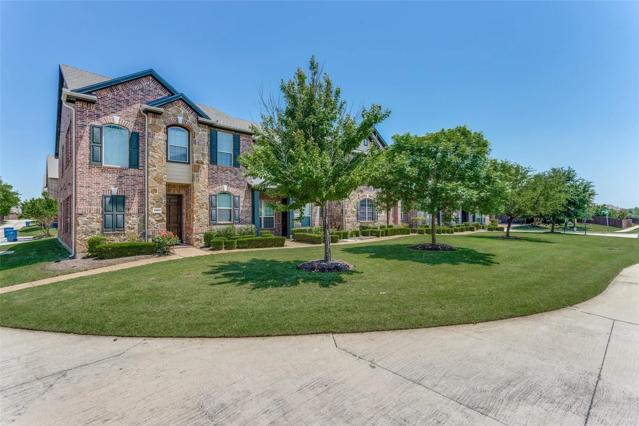 Townhouse For Rent in Denton County , 1605 Black Duck Terrace F, Carrollton, Texas 75010, 3 Bedroom, 3 Bathroom, 2 Garage spaces, 1,947 Sqft, built in 2010, mls#21371162, Real Estate Agent in Carrollton, Homes For Rent in Denton county, Homes For Rent in Carrollton, Realtor in Carrollton Texas, Real Estate Brokerage Independent Realty Texas, Luminita Cordes Realtor