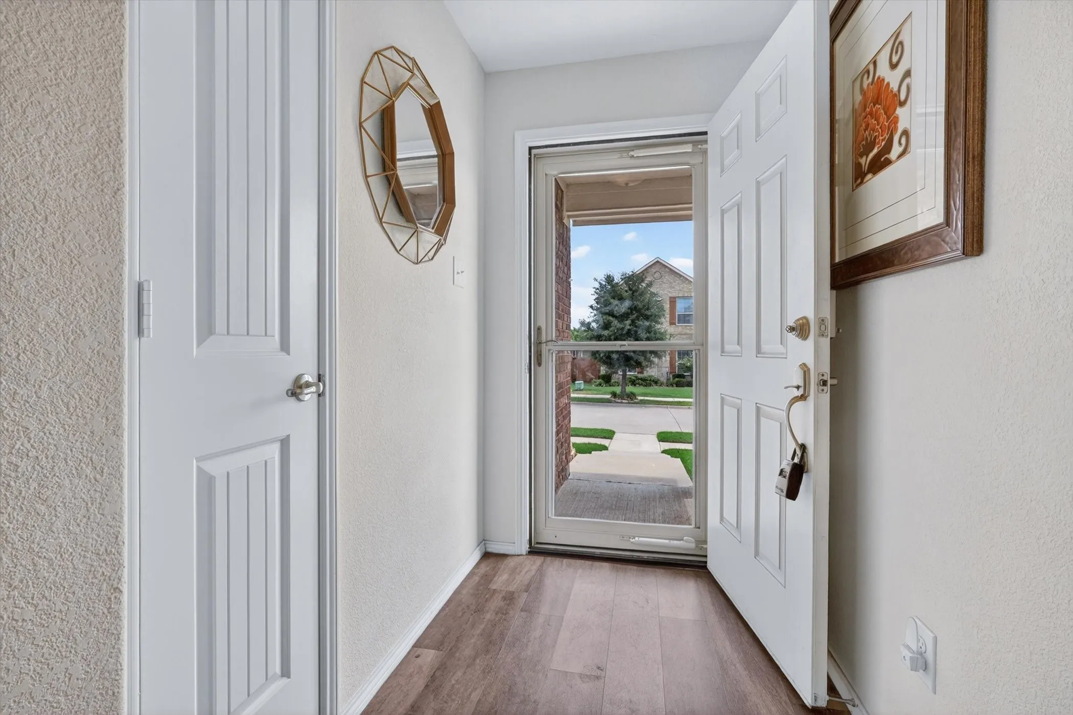 Single Family Residence For Sale in Kaufman County , 4027 Bighorn Drive, Heartland, Texas 75126, 3 Bedroom, 2 Bathroom, 2 Garage spaces, 1,456 Sqft, built in 2019, mls#21371166, Real Estate Agent in Heartland, Homes For Sale in Kaufman county, Homes For Sale in Heartland, Realtor in Heartland Texas, Real Estate Brokerage Independent Realty Texas, Luminita Cordes Realtor