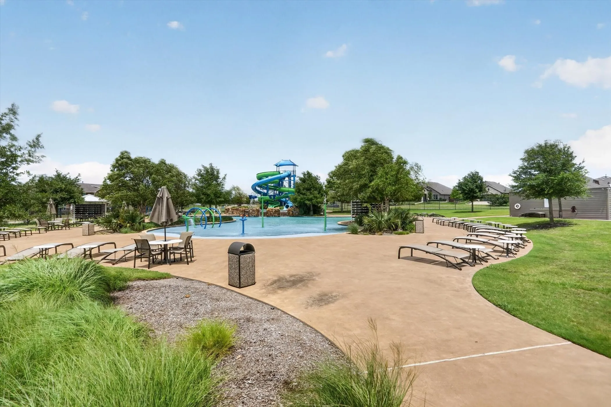 Single Family Residence For Sale in Kaufman County , 4027 Bighorn Drive, Heartland, Texas 75126, 3 Bedroom, 2 Bathroom, 2 Garage spaces, 1,456 Sqft, built in 2019, mls#21371166, Real Estate Agent in Heartland, Homes For Sale in Kaufman county, Homes For Sale in Heartland, Realtor in Heartland Texas, Real Estate Brokerage Independent Realty Texas, Luminita Cordes Realtor