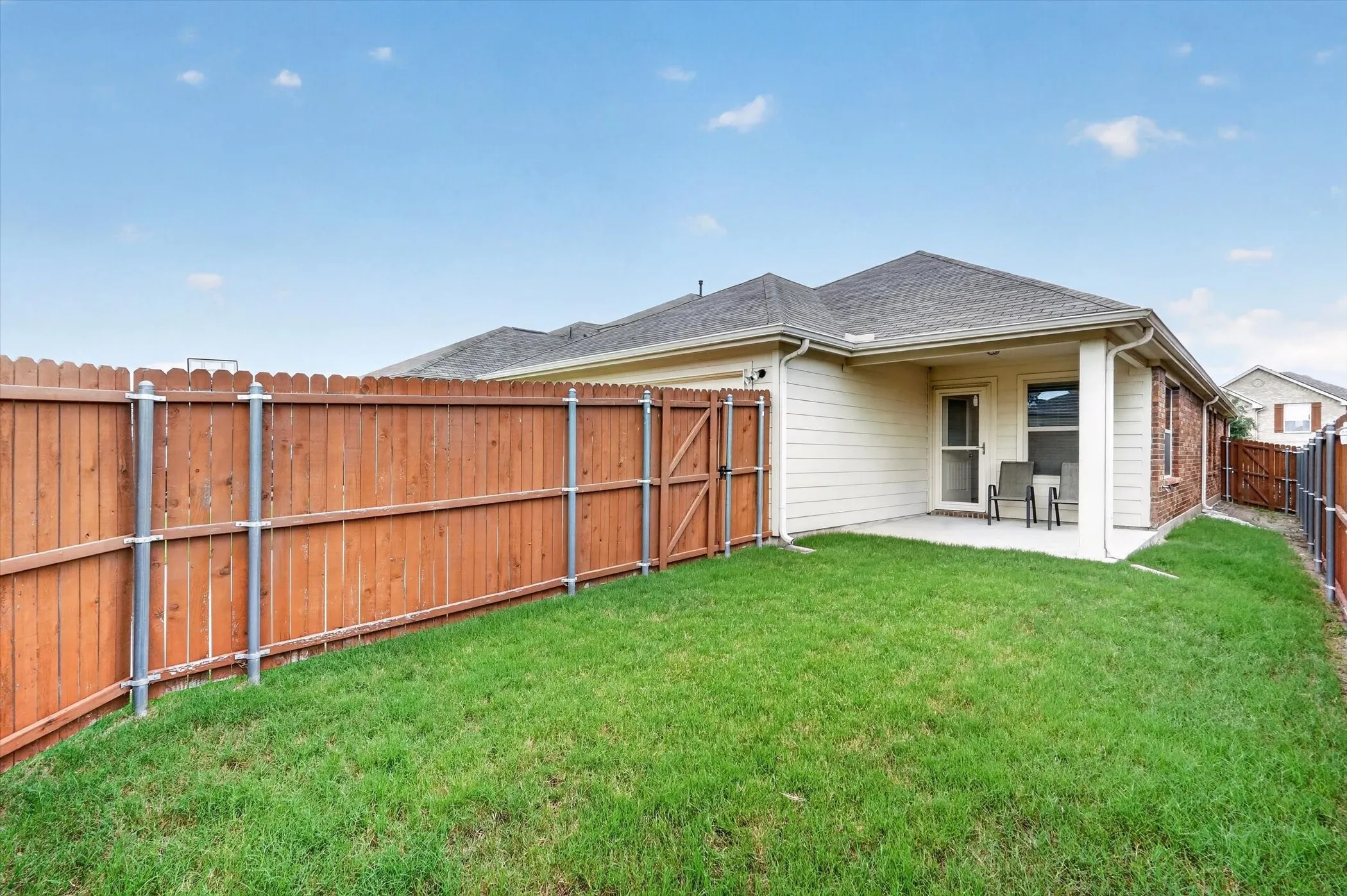 Single Family Residence For Sale in Kaufman County , 4027 Bighorn Drive, Heartland, Texas 75126, 3 Bedroom, 2 Bathroom, 2 Garage spaces, 1,456 Sqft, built in 2019, mls#21371166, Real Estate Agent in Heartland, Homes For Sale in Kaufman county, Homes For Sale in Heartland, Realtor in Heartland Texas, Real Estate Brokerage Independent Realty Texas, Luminita Cordes Realtor