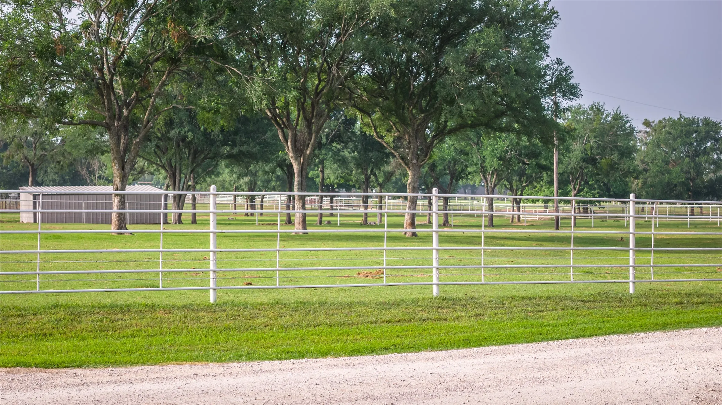 Apartment For Sale in Erath County , 24183-B S US 281, Hico, Texas 76457, 4 Bedroom, 3 Bathroom, Garage spaces, 2,160 Sqft, built in 1999, mls#21367060, Real Estate Agent in Hico, Homes For Sale in Erath county, Homes For Sale in Hico, Realtor in Hico Texas, Real Estate Brokerage Independent Realty Texas, Luminita Cordes Realtor