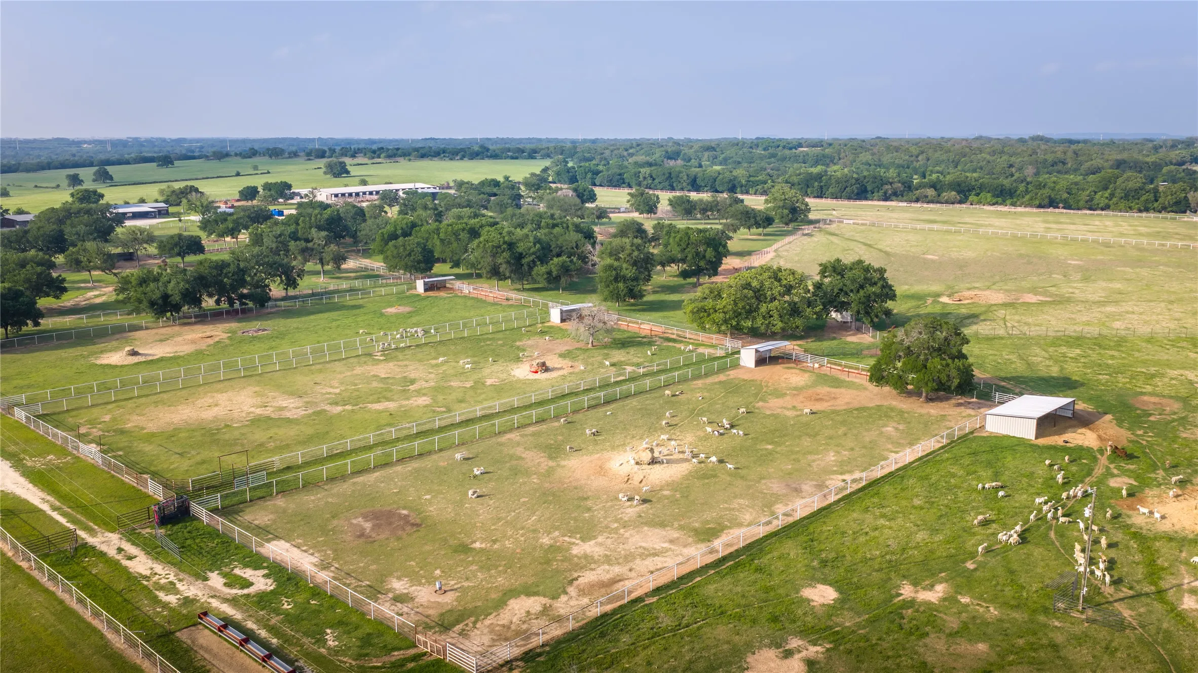 Apartment For Sale in Erath County , 24183-B S US 281, Hico, Texas 76457, 4 Bedroom, 3 Bathroom, Garage spaces, 2,160 Sqft, built in 1999, mls#21367060, Real Estate Agent in Hico, Homes For Sale in Erath county, Homes For Sale in Hico, Realtor in Hico Texas, Real Estate Brokerage Independent Realty Texas, Luminita Cordes Realtor