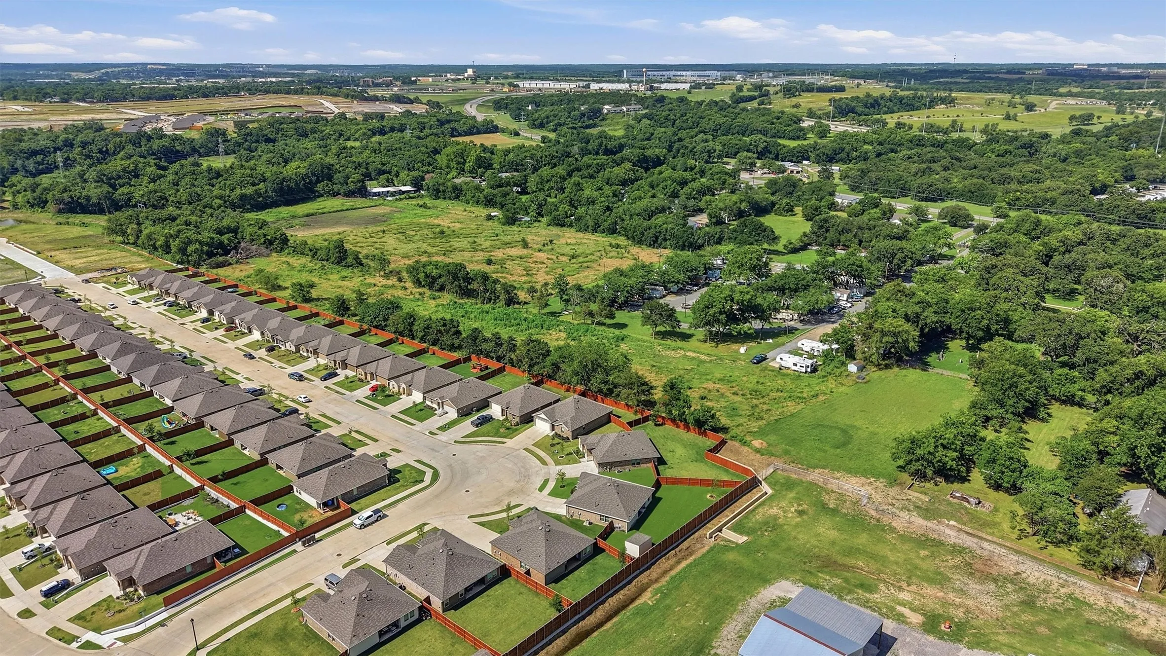 Single Family Residence For Sale in Grayson County , 201 Volunteer Drive, Sherman, Texas 75090, 3 Bedroom, 2 Bathroom, 2 Garage spaces, 1,266 Sqft, built in 2024, mls#21355529, Real Estate Agent in Sherman, Homes For Sale in Grayson county, Homes For Sale in Sherman, Realtor in Sherman Texas, Real Estate Brokerage Independent Realty Texas, Luminita Cordes Realtor