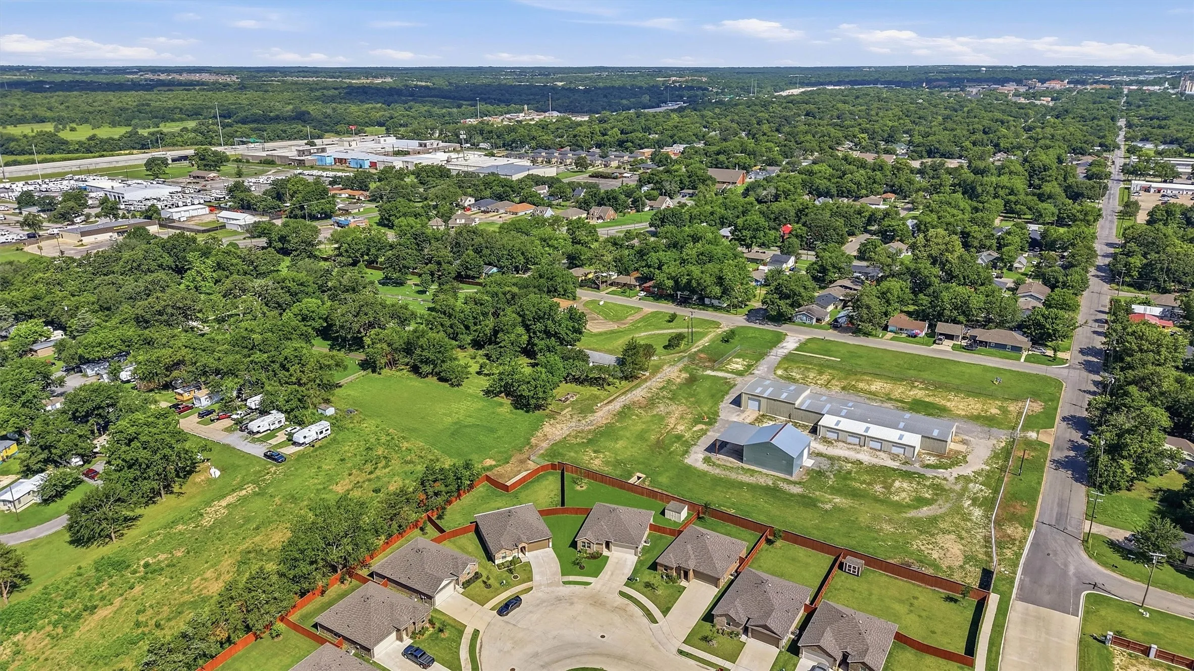 Single Family Residence For Sale in Grayson County , 201 Volunteer Drive, Sherman, Texas 75090, 3 Bedroom, 2 Bathroom, 2 Garage spaces, 1,266 Sqft, built in 2024, mls#21355529, Real Estate Agent in Sherman, Homes For Sale in Grayson county, Homes For Sale in Sherman, Realtor in Sherman Texas, Real Estate Brokerage Independent Realty Texas, Luminita Cordes Realtor