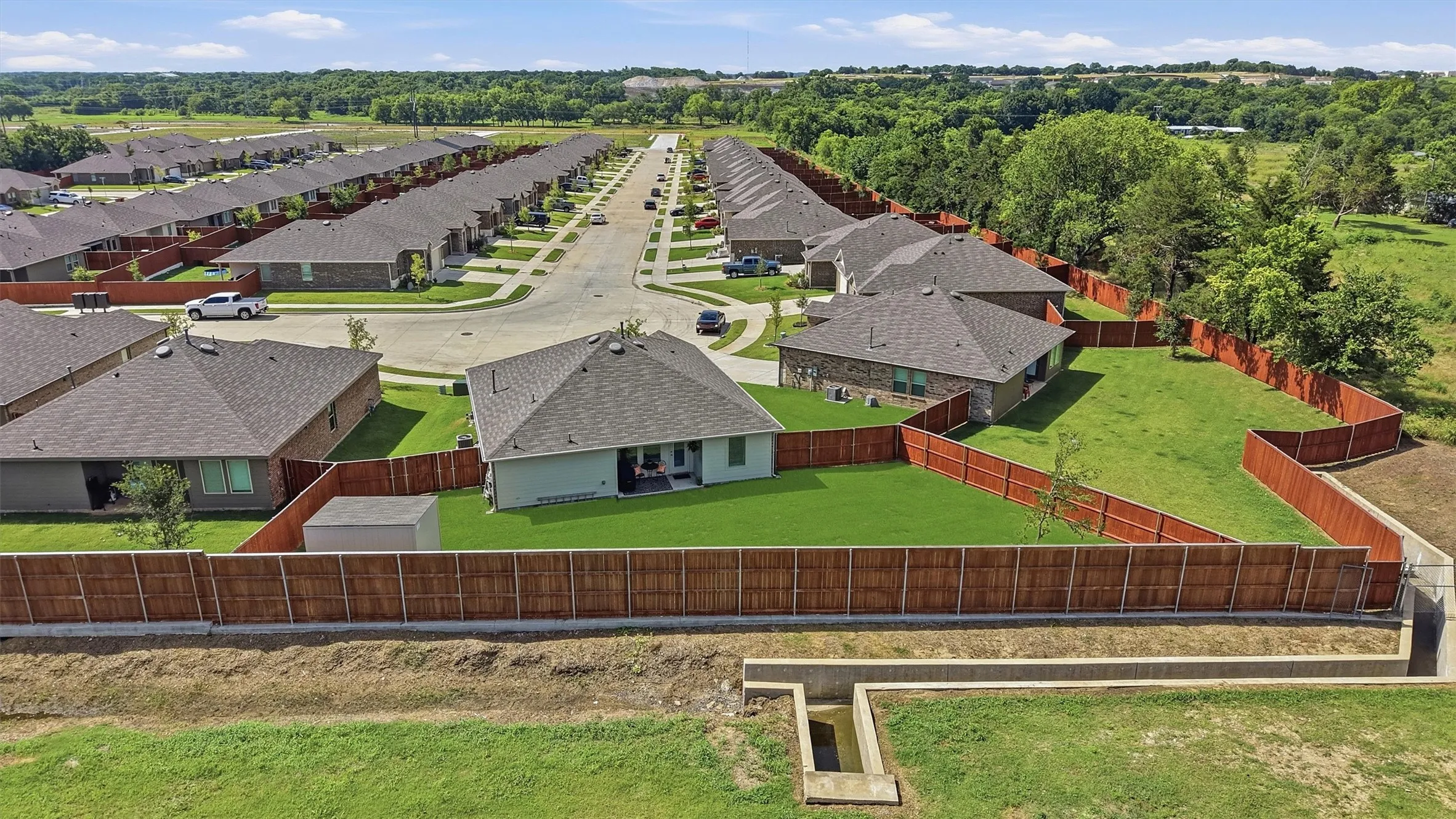 Single Family Residence For Sale in Grayson County , 201 Volunteer Drive, Sherman, Texas 75090, 3 Bedroom, 2 Bathroom, 2 Garage spaces, 1,266 Sqft, built in 2024, mls#21355529, Real Estate Agent in Sherman, Homes For Sale in Grayson county, Homes For Sale in Sherman, Realtor in Sherman Texas, Real Estate Brokerage Independent Realty Texas, Luminita Cordes Realtor
