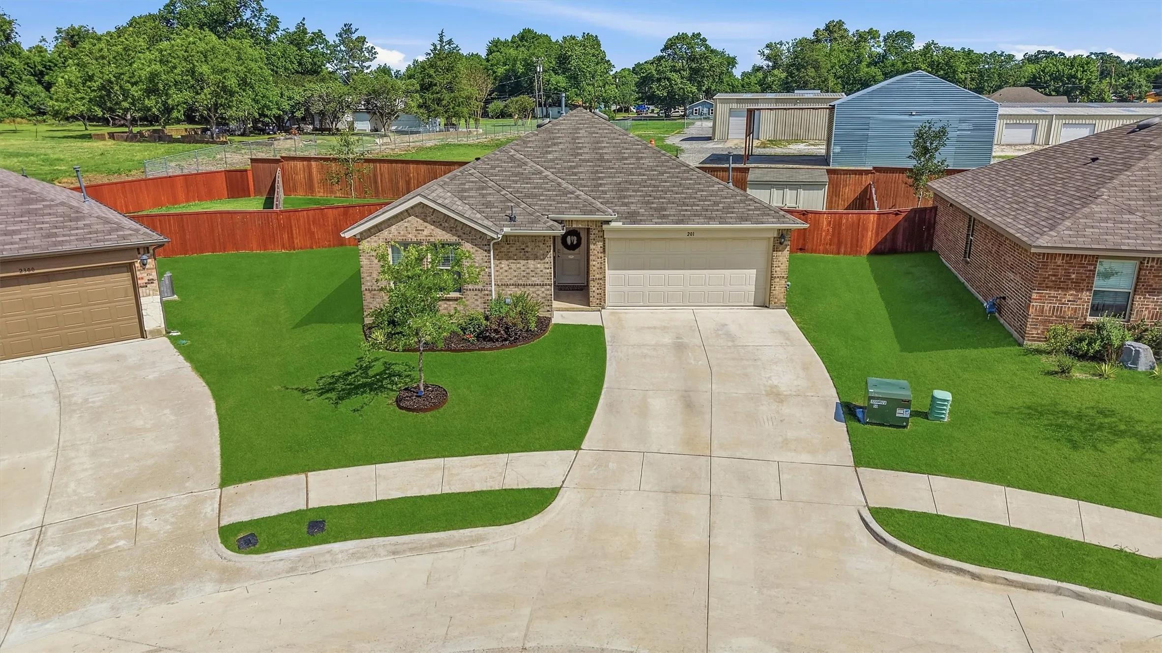 Single Family Residence For Sale in Grayson County , 201 Volunteer Drive, Sherman, Texas 75090, 3 Bedroom, 2 Bathroom, 2 Garage spaces, 1,266 Sqft, built in 2024, mls#21355529, Real Estate Agent in Sherman, Homes For Sale in Grayson county, Homes For Sale in Sherman, Realtor in Sherman Texas, Real Estate Brokerage Independent Realty Texas, Luminita Cordes Realtor