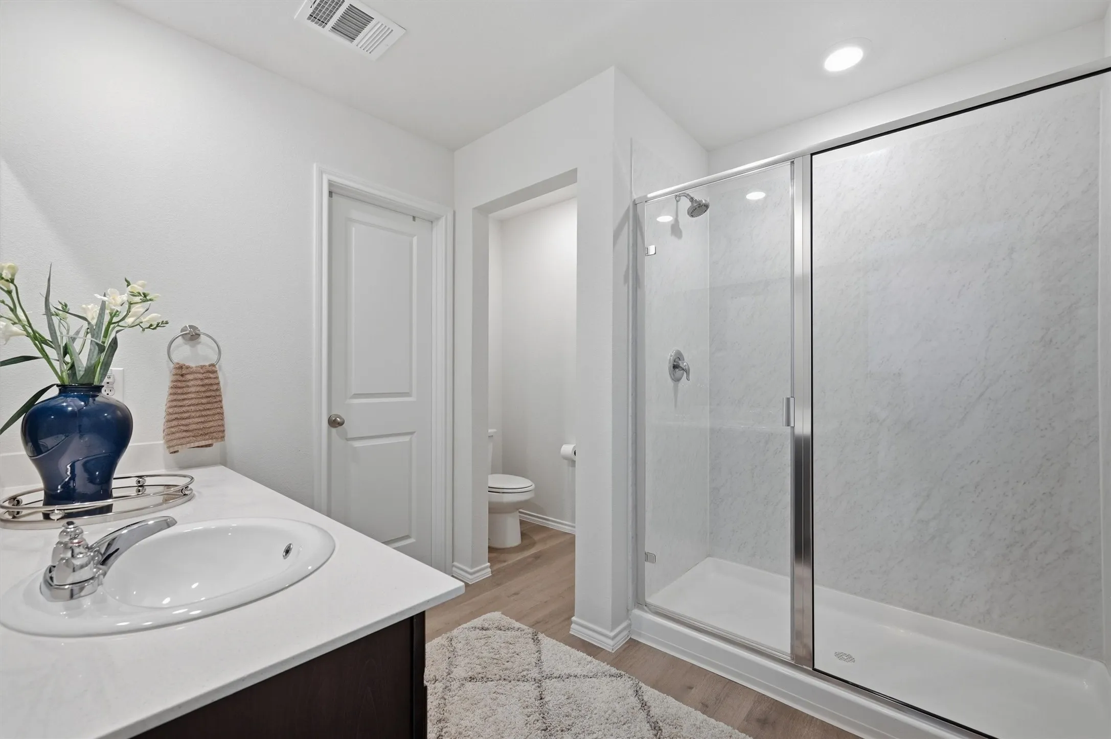 Single Family Residence For Sale in Grayson County , 201 Volunteer Drive, Sherman, Texas 75090, 3 Bedroom, 2 Bathroom, 2 Garage spaces, 1,266 Sqft, built in 2024, mls#21355529, Real Estate Agent in Sherman, Homes For Sale in Grayson county, Homes For Sale in Sherman, Realtor in Sherman Texas, Real Estate Brokerage Independent Realty Texas, Luminita Cordes Realtor