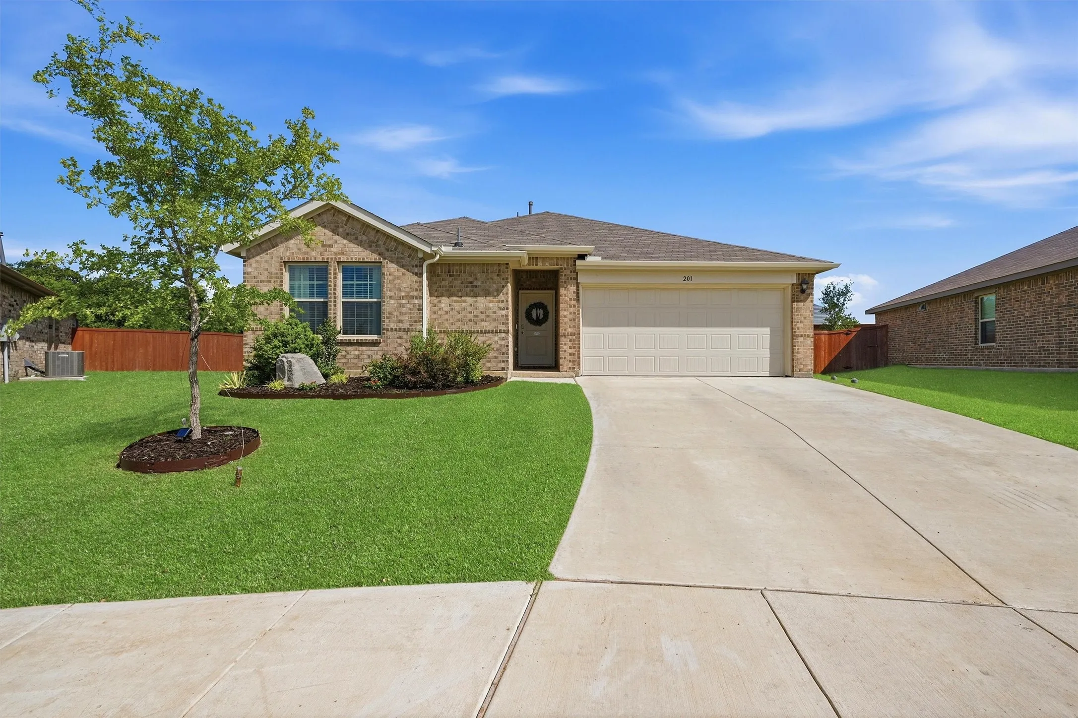 Single Family Residence For Sale in Grayson County , 201 Volunteer Drive, Sherman, Texas 75090, 3 Bedroom, 2 Bathroom, 2 Garage spaces, 1,266 Sqft, built in 2024, mls#21355529, Real Estate Agent in Sherman, Homes For Sale in Grayson county, Homes For Sale in Sherman, Realtor in Sherman Texas, Real Estate Brokerage Independent Realty Texas, Luminita Cordes Realtor
