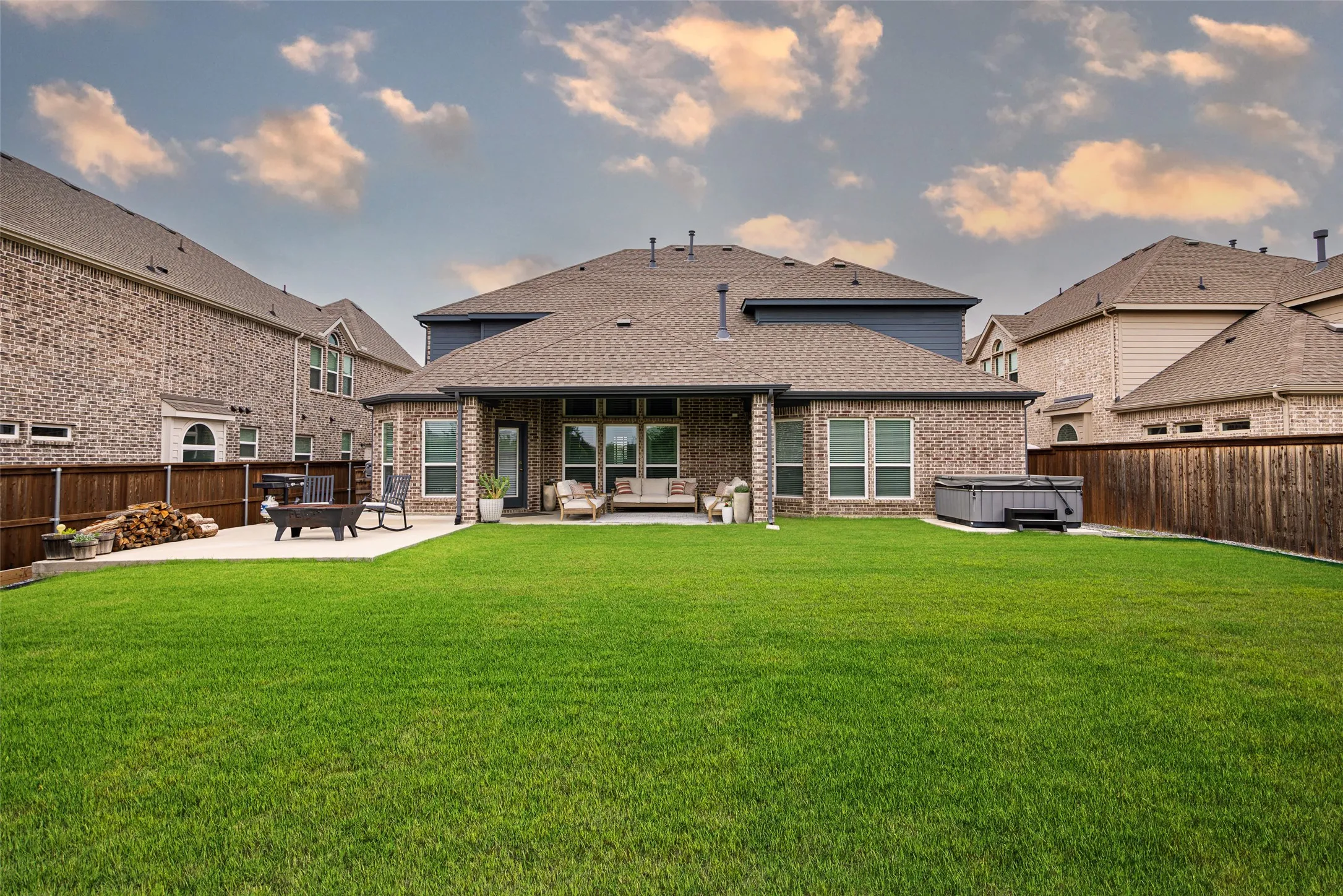 Single Family Residence For Sale in Collin County , 1528 Grace Lane, Wylie, Texas 75098, 5 Bedroom, 4 Bathroom, 2 Garage spaces, 3,963 Sqft, built in 2020, mls#21370457, Real Estate Agent in Wylie, Homes For Sale in Collin county, Homes For Sale in Wylie, Realtor in Wylie Texas, Real Estate Brokerage Independent Realty Texas, Luminita Cordes Realtor