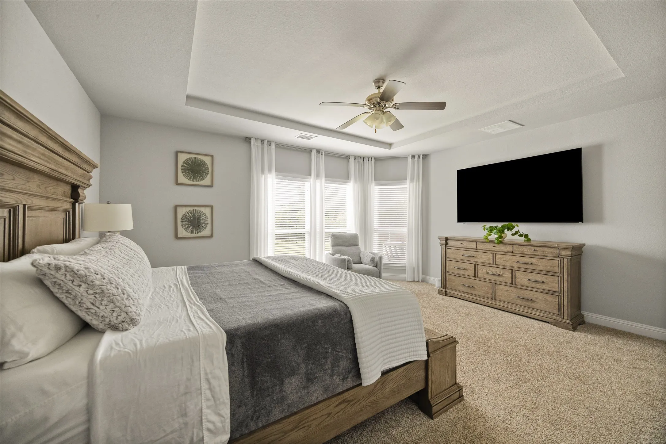 Single Family Residence For Sale in Collin County , 1528 Grace Lane, Wylie, Texas 75098, 5 Bedroom, 4 Bathroom, 2 Garage spaces, 3,963 Sqft, built in 2020, mls#21370457, Real Estate Agent in Wylie, Homes For Sale in Collin county, Homes For Sale in Wylie, Realtor in Wylie Texas, Real Estate Brokerage Independent Realty Texas, Luminita Cordes Realtor