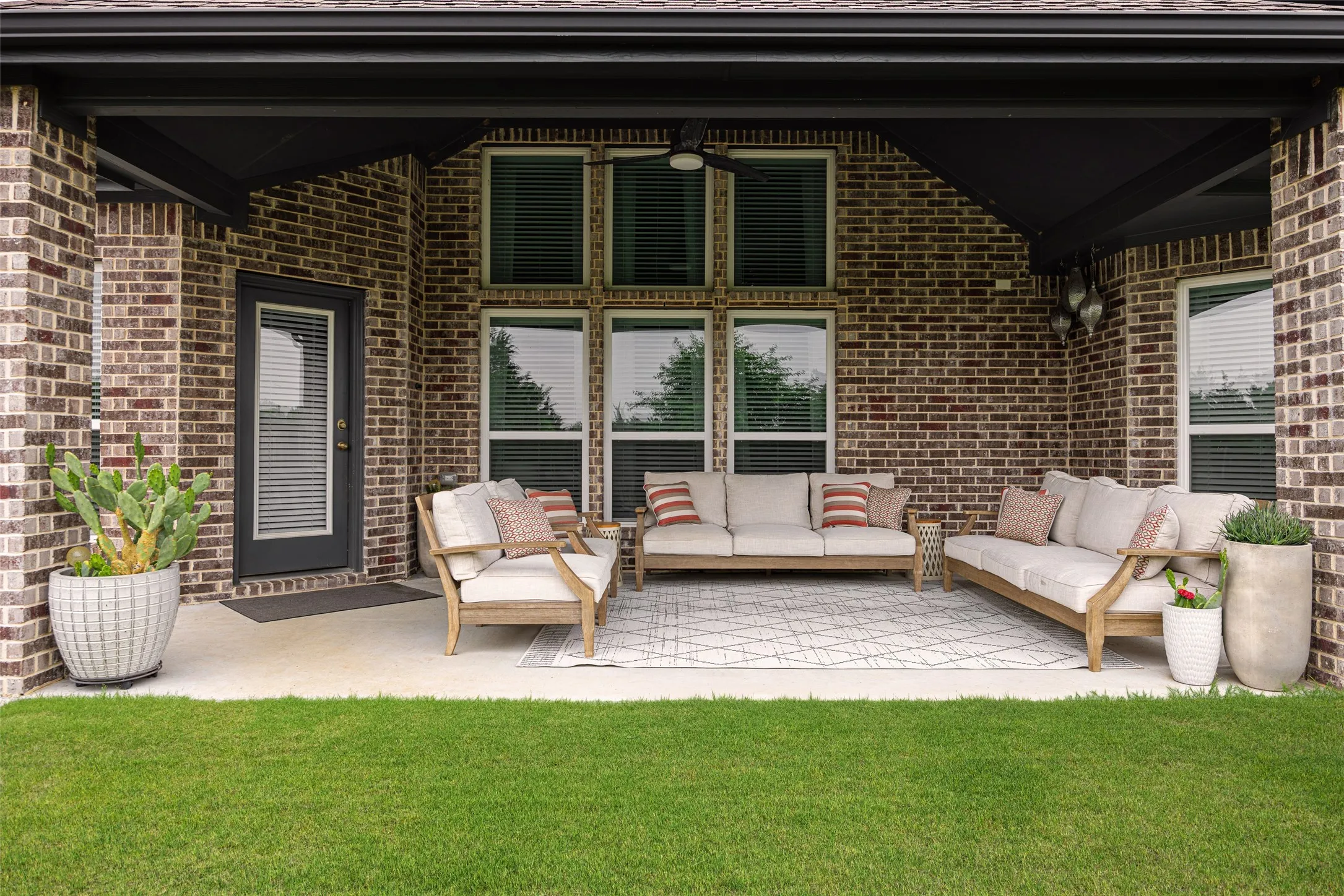 Single Family Residence For Sale in Collin County , 1528 Grace Lane, Wylie, Texas 75098, 5 Bedroom, 4 Bathroom, 2 Garage spaces, 3,963 Sqft, built in 2020, mls#21370457, Real Estate Agent in Wylie, Homes For Sale in Collin county, Homes For Sale in Wylie, Realtor in Wylie Texas, Real Estate Brokerage Independent Realty Texas, Luminita Cordes Realtor