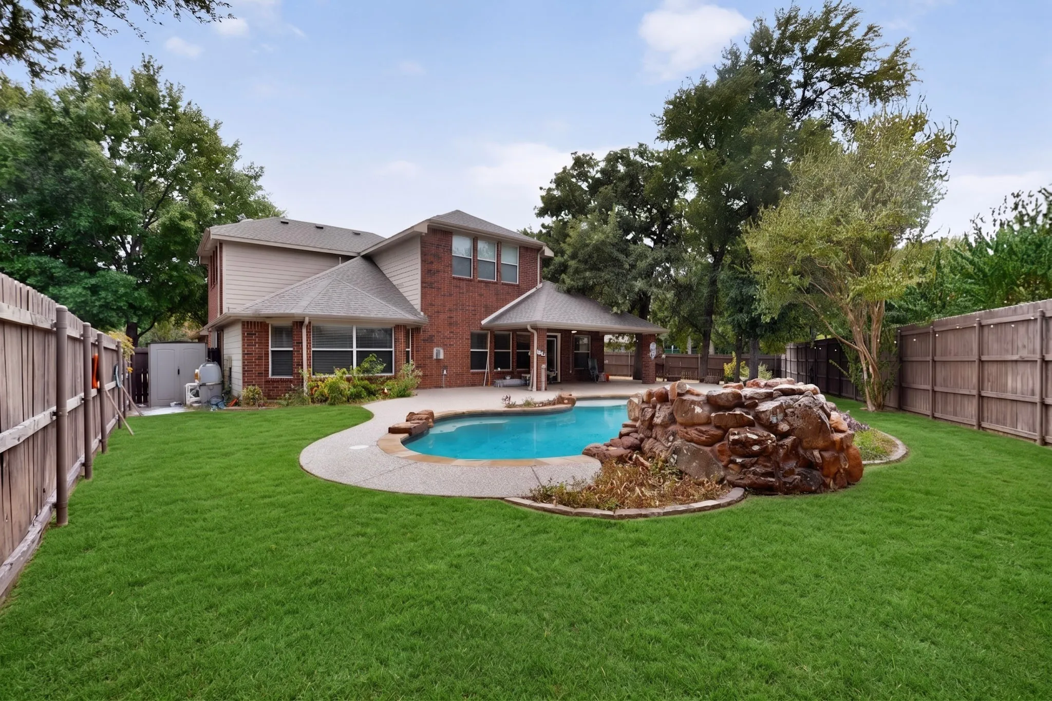 Single Family Residence For Sale in Tarrant County , 2420 Bent Trail, Mansfield, Texas 76063, 4 Bedroom, 2 Bathroom, 2 Garage spaces, 3,149 Sqft, built in 2004, mls#21369679, Real Estate Agent in Mansfield, Homes For Sale in Tarrant county, Homes For Sale in Mansfield, Realtor in Mansfield Texas, Real Estate Brokerage Independent Realty Texas, Luminita Cordes Realtor