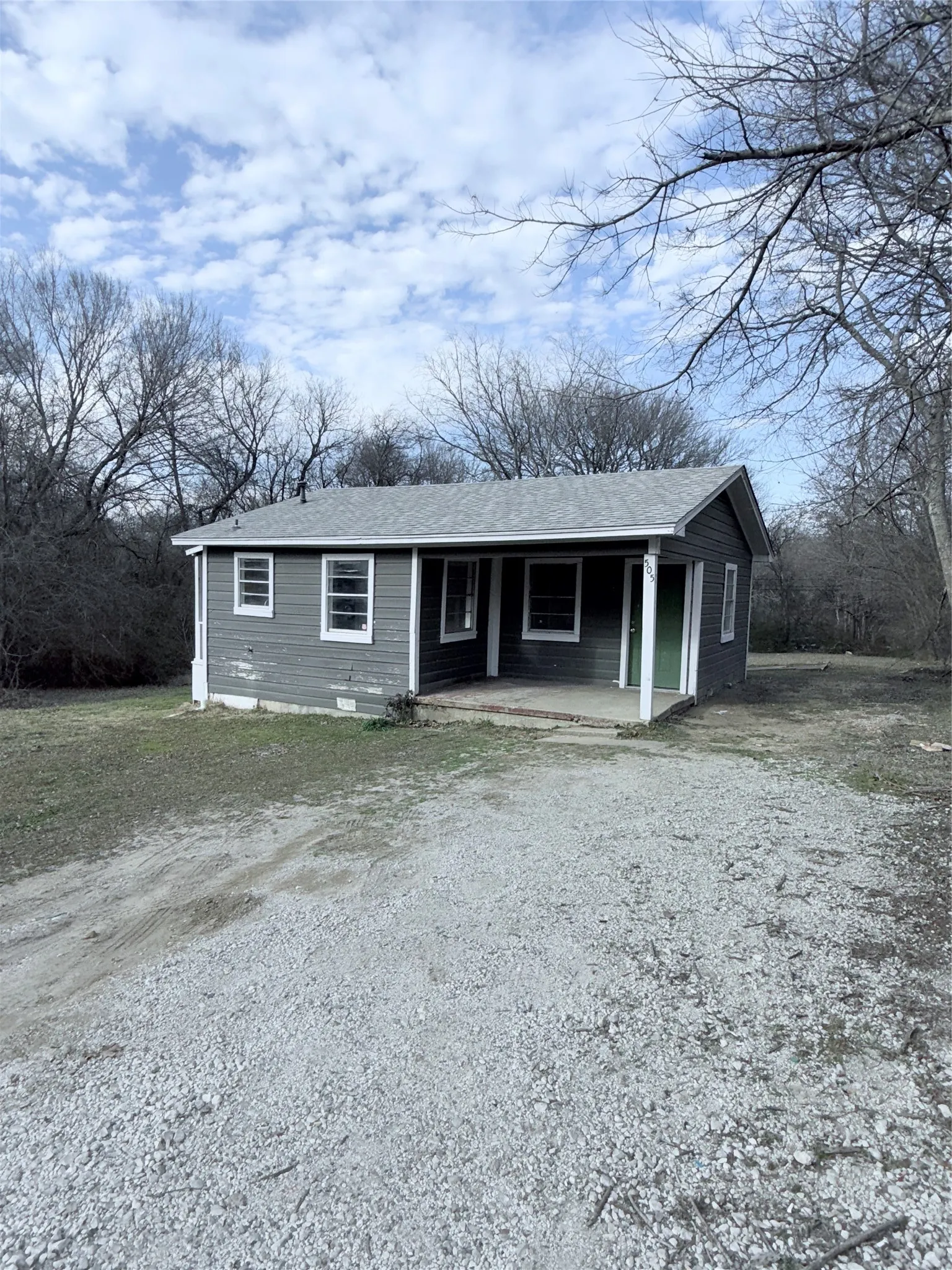 Single Family Residence For Rent in Grayson County , 505 E Shepherd Street, Denison, Texas 75021, 1 Bedroom, 1 Bathroom, Garage spaces, 548 Sqft, built in 1940, mls#21371152, Real Estate Agent in Denison, Homes For Rent in Grayson county, Homes For Rent in Denison, Realtor in Denison Texas, Real Estate Brokerage Independent Realty Texas, Luminita Cordes Realtor