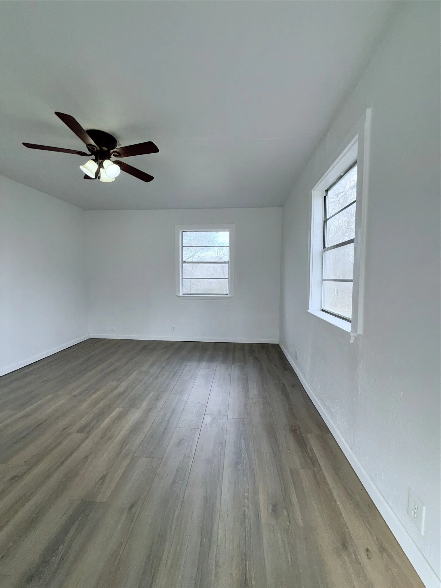Single Family Residence For Rent in Grayson County , 505 E Shepherd Street, Denison, Texas 75021, 1 Bedroom, 1 Bathroom, Garage spaces, 548 Sqft, built in 1940, mls#21371152, Real Estate Agent in Denison, Homes For Rent in Grayson county, Homes For Rent in Denison, Realtor in Denison Texas, Real Estate Brokerage Independent Realty Texas, Luminita Cordes Realtor