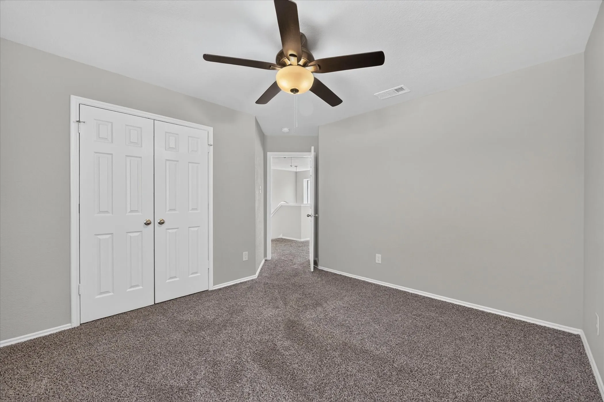 Single Family Residence For Rent in Tarrant County , 1133 Kielder Court, Fort Worth, Texas 76134, 3 Bedroom, 3 Bathroom, 2 Garage spaces, 1,774 Sqft, built in 2006, mls#21371173, Real Estate Agent in Fort Worth, Homes For Rent in Tarrant county, Homes For Rent in Fort Worth, Realtor in Fort Worth Texas, Real Estate Brokerage Independent Realty Texas, Luminita Cordes Realtor