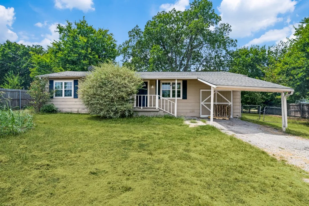 Single Family Residence For Rent in Hunt County , 1918 FM 36 S, Caddo Mills, Texas 75135, 3 Bedroom, 2 Bathroom, Garage spaces, 1,325 Sqft, built in 1983, mls#21368404, Real Estate Agent in Caddo Mills, Homes For Rent in Hunt county, Homes For Rent in Caddo Mills, Realtor in Caddo Mills Texas, Real Estate Brokerage Independent Realty Texas, Luminita Cordes Realtor